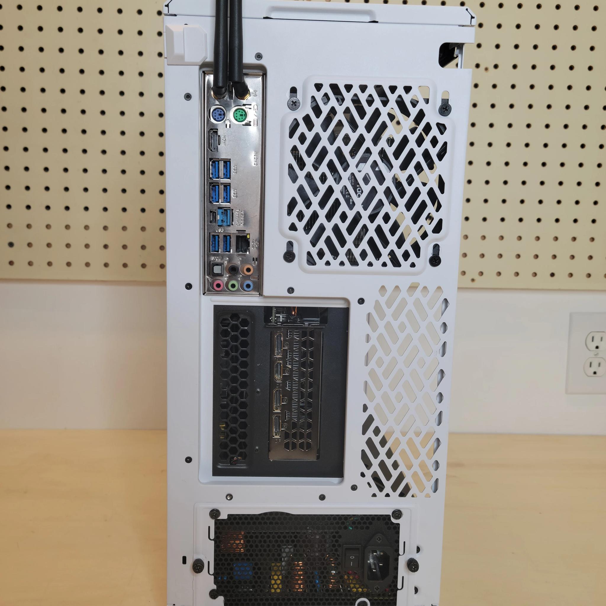 ⬜️⬛️⬜️ "Sweet 16" 1660 Super + R5 1600 Gaming PC