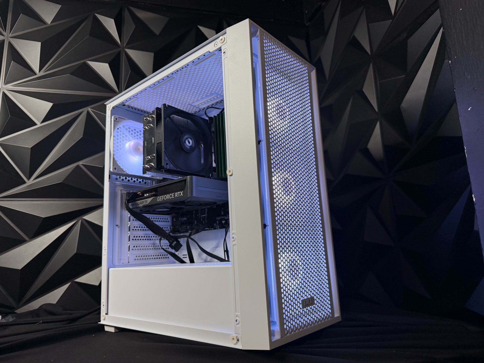 🚗🔥 THE STARTER CARTER 🔥🚗 i5 12500T| RTX 5060| 16 GB DDR4| 750GB NVMe| 650W PSU