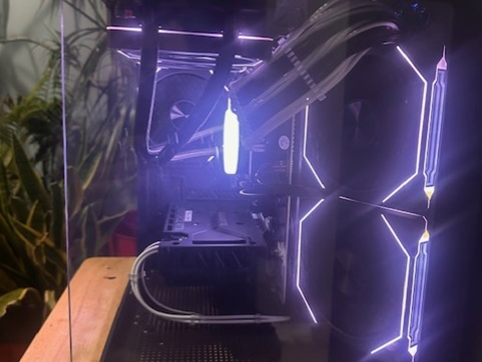 Ryzen 5 7600x|Rtx4060|32g DDR5 6000Mhz|B650|1TB Gen4 M.2|850W PSU|Sama 240 AIO|Prism Infinity Fans
