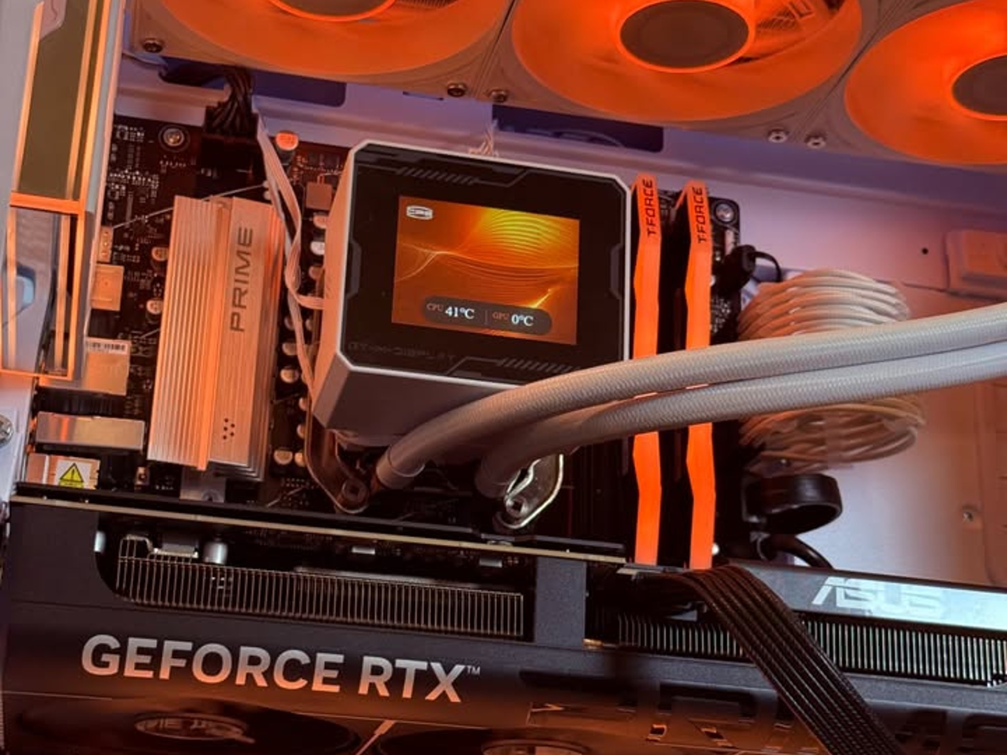 Pristine New Gaming / Streaming PC | RTX 5070 | Ryzen 7 7700 | 32GB DDR5 RAM | 1TB | Windows 11