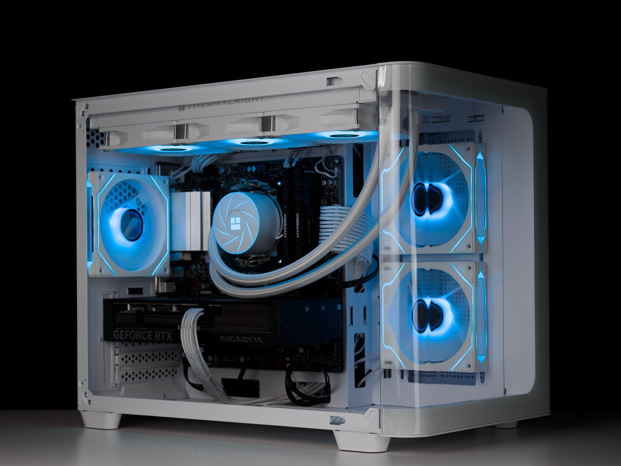 ❄️🧊💎- Whiteout 1440P Gaming PC | RTX 4070, Ryzen 7 5700X, 32GB RAM, 1TB SSD ❄️🧊💎