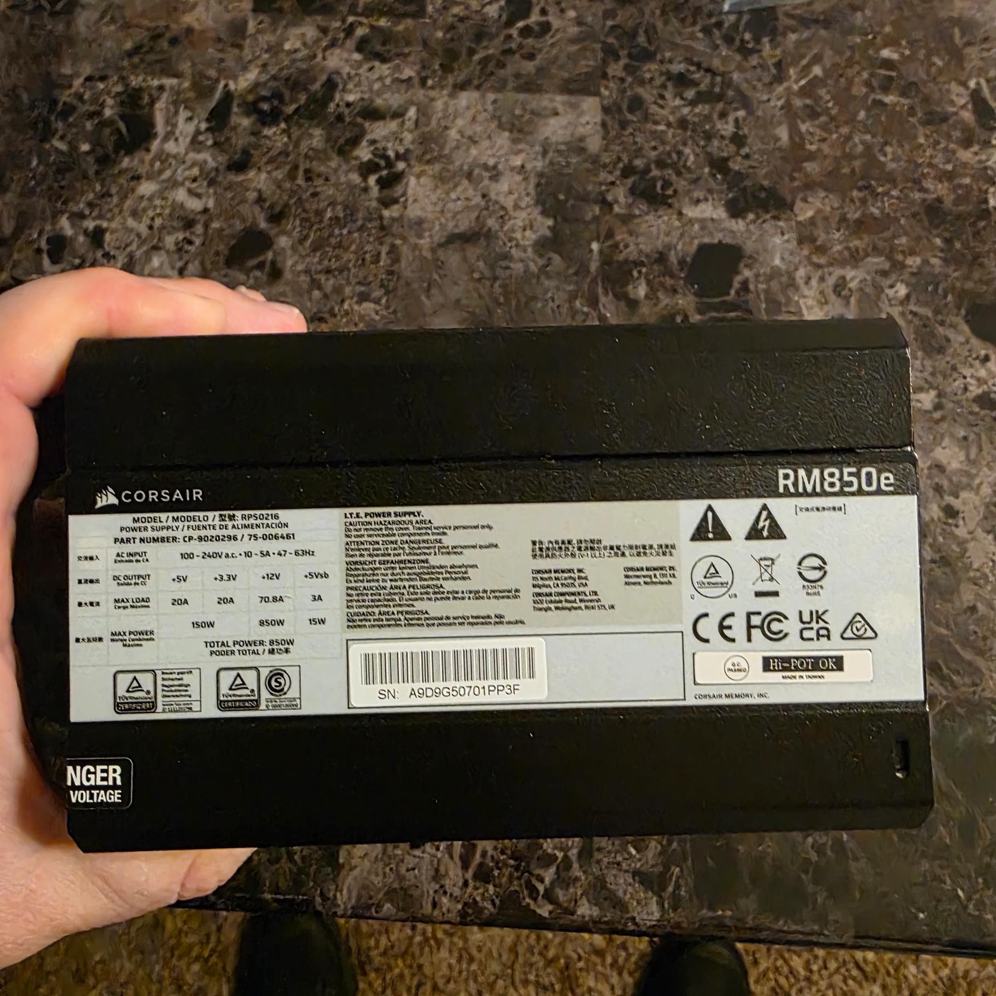 Corsair RMe Series RM850e 850 Watt Cybenetics Gold ATX Fully Modular Power Supply ATX 3.1
