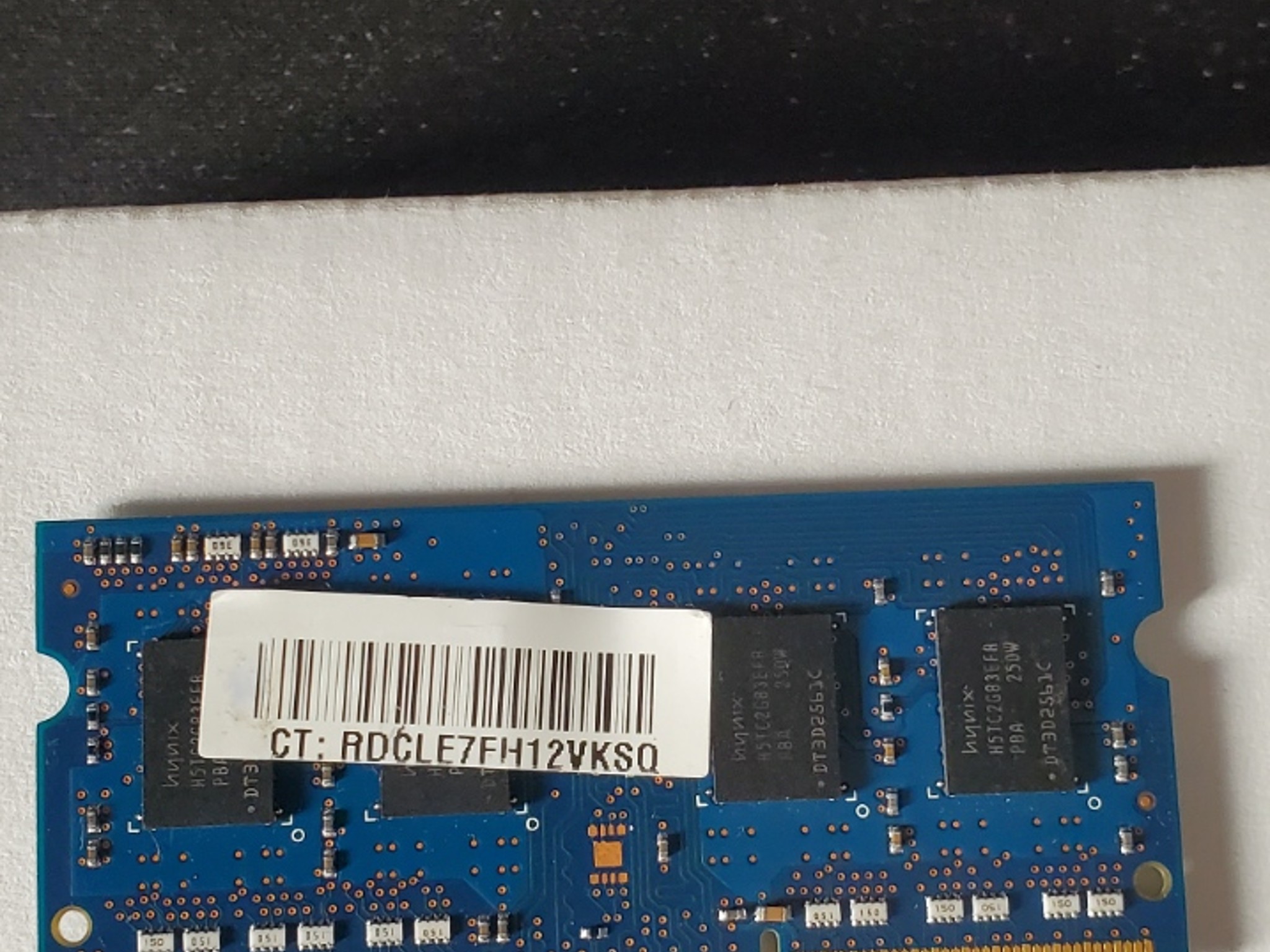 Hynix 2GB PC3-12800 DDR3-1600MHz non-ECC Unbuffered CL11 204-Pin SoDimm