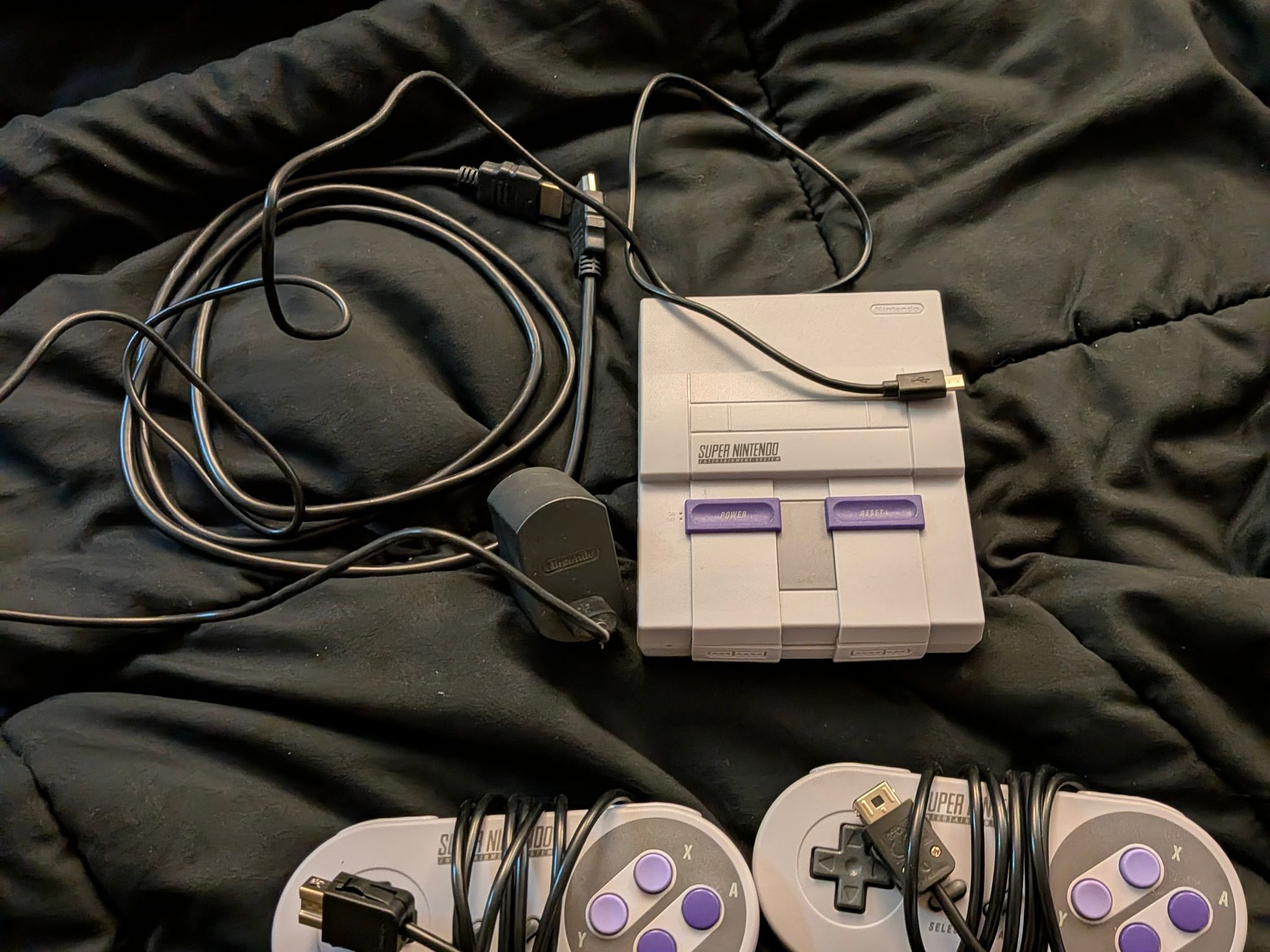 SNES classic, w/controllers