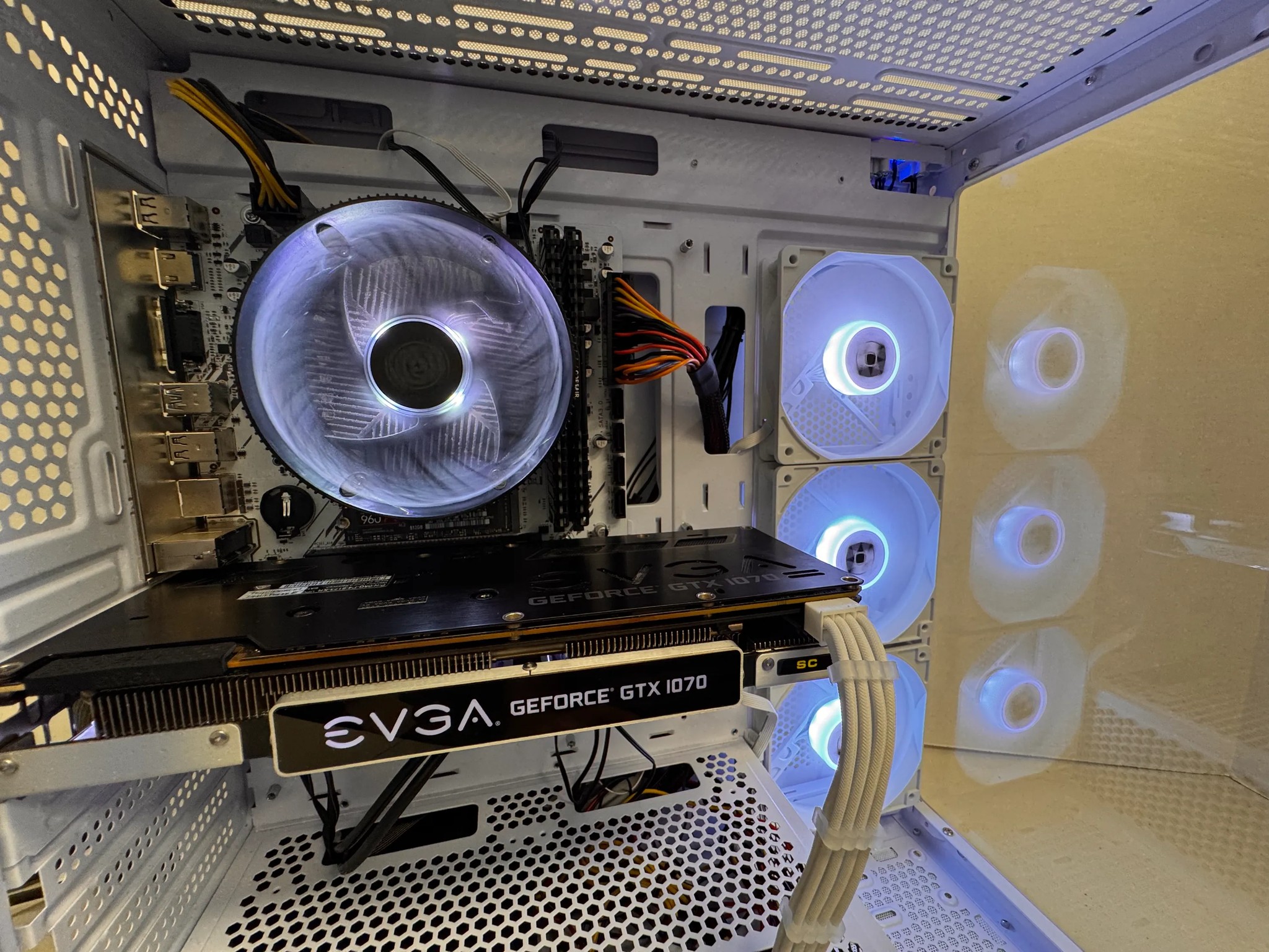 ⚪️ Clean White GTX 1070 8Gb + Ryzen 3 Gaming PC | 16GB RAM | 500GB M.2 SSD | Ready for Gaming 🎮