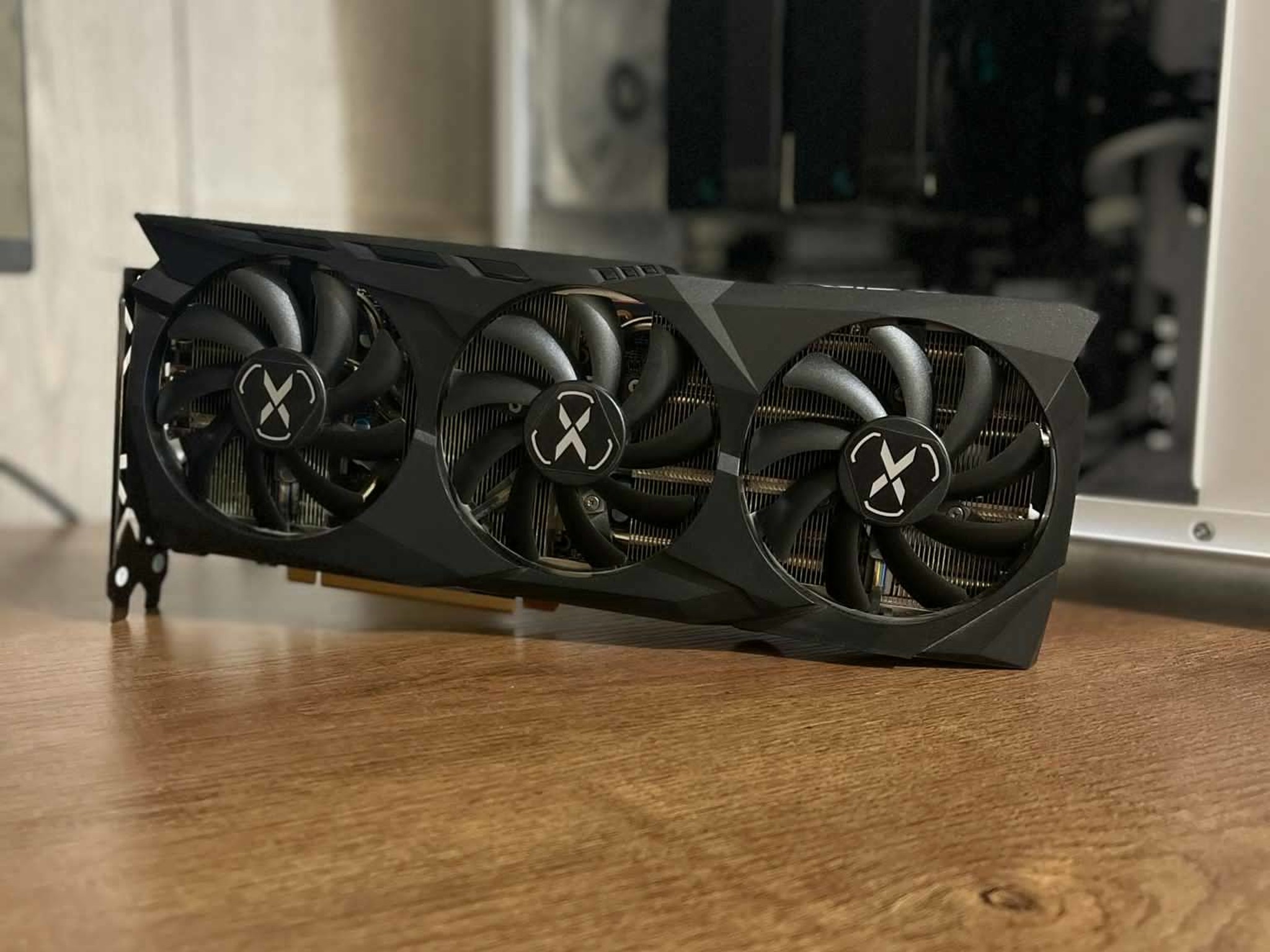 XFX Speedster SWFT 309 Radeon RX 6700 XT 12GB GDDR6 – Great Condition, High Performance GPU