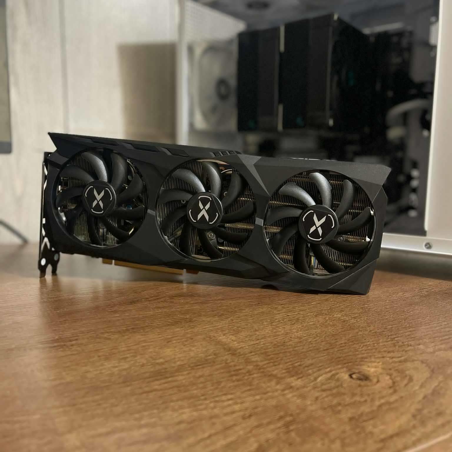 XFX Speedster SWFT 309 Radeon RX 6700 XT 12GB GDDR6 – Great Condition, High Performance GPU