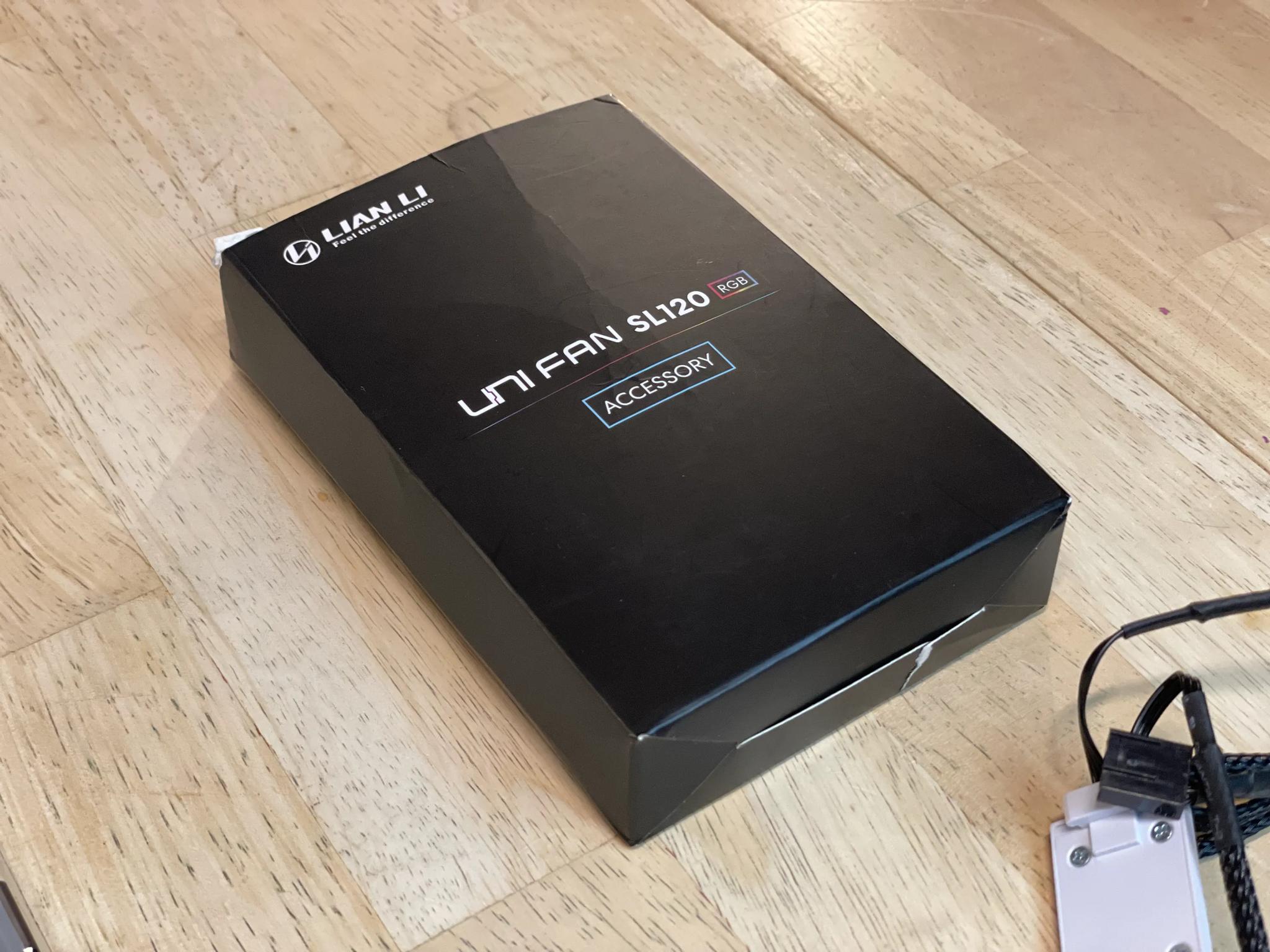 Lian-Li UNI FAN SL120 3-Pack White Edition (Copy 1)