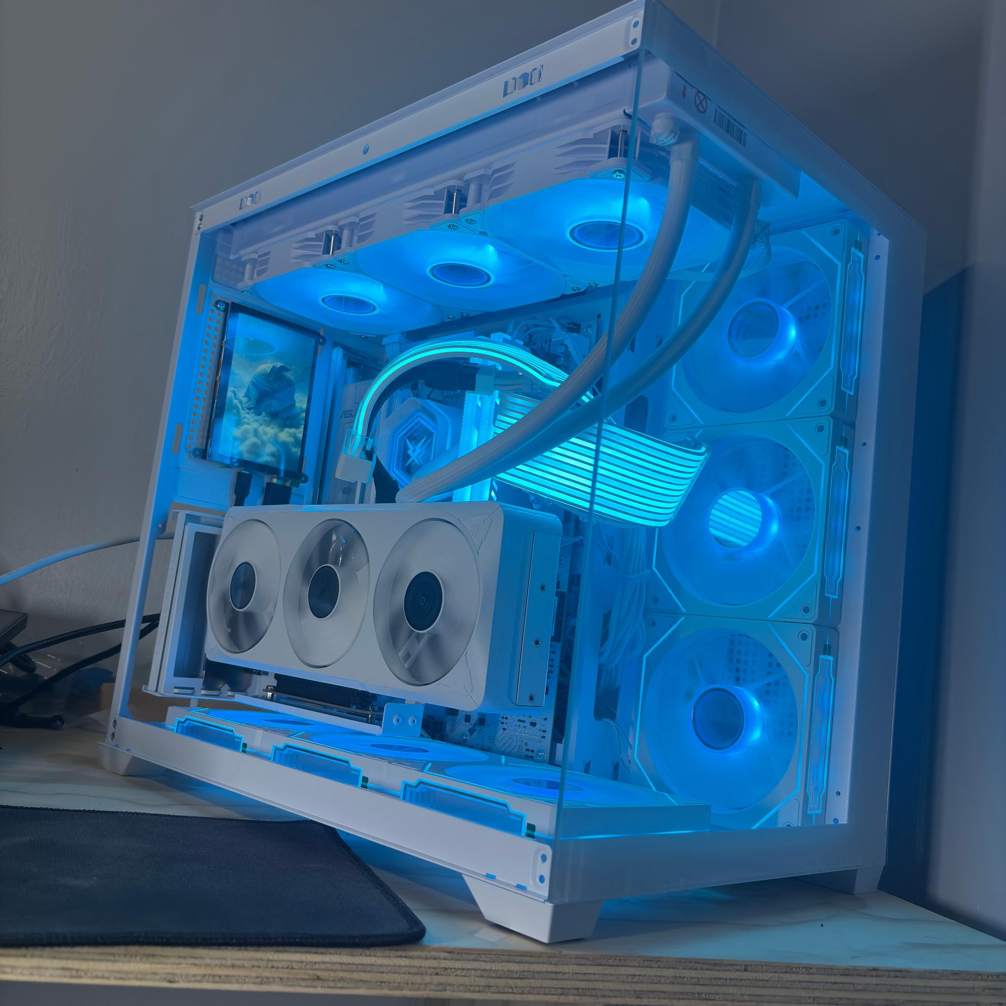 Prime Series High End Gaming PC / RTX 5070 + 9600X / NVMe SSD / Ready to Play!
