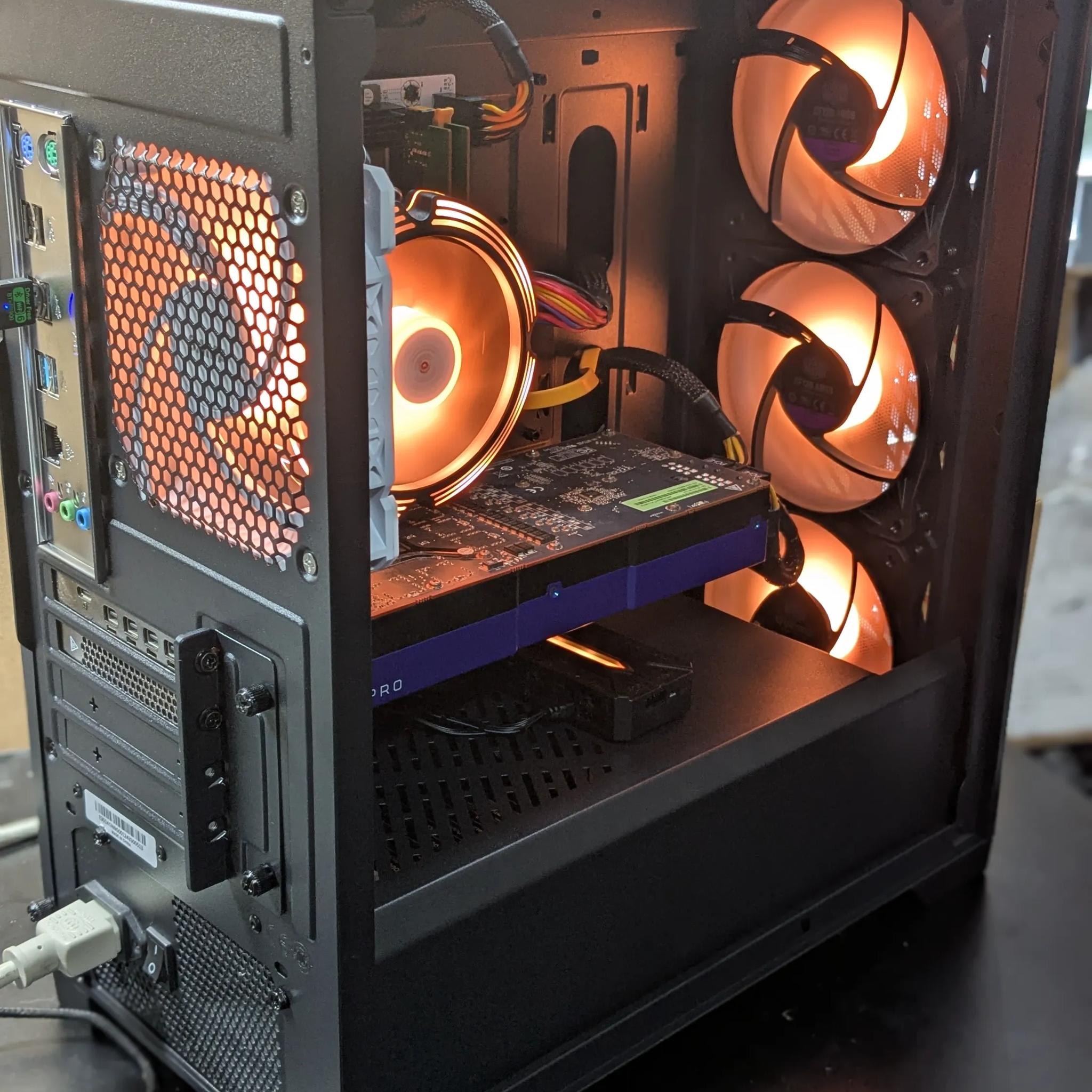 Workstation Gamer | 8 Core Xeon (same as i7), 32GB RAM, 8GB AMD W5700, 480GB SSD, Win11, RGB, Wifi