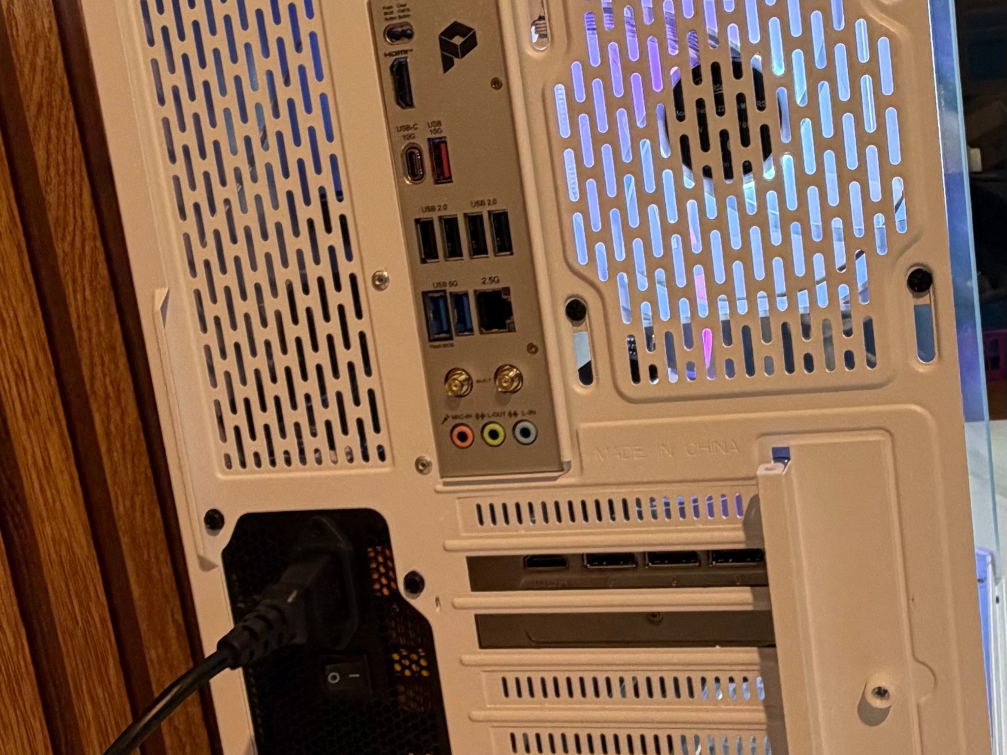 RTX 5070 | RYZEN 5 7600X | 1TB SSD | 16GB DDR5 | 360MM AIO