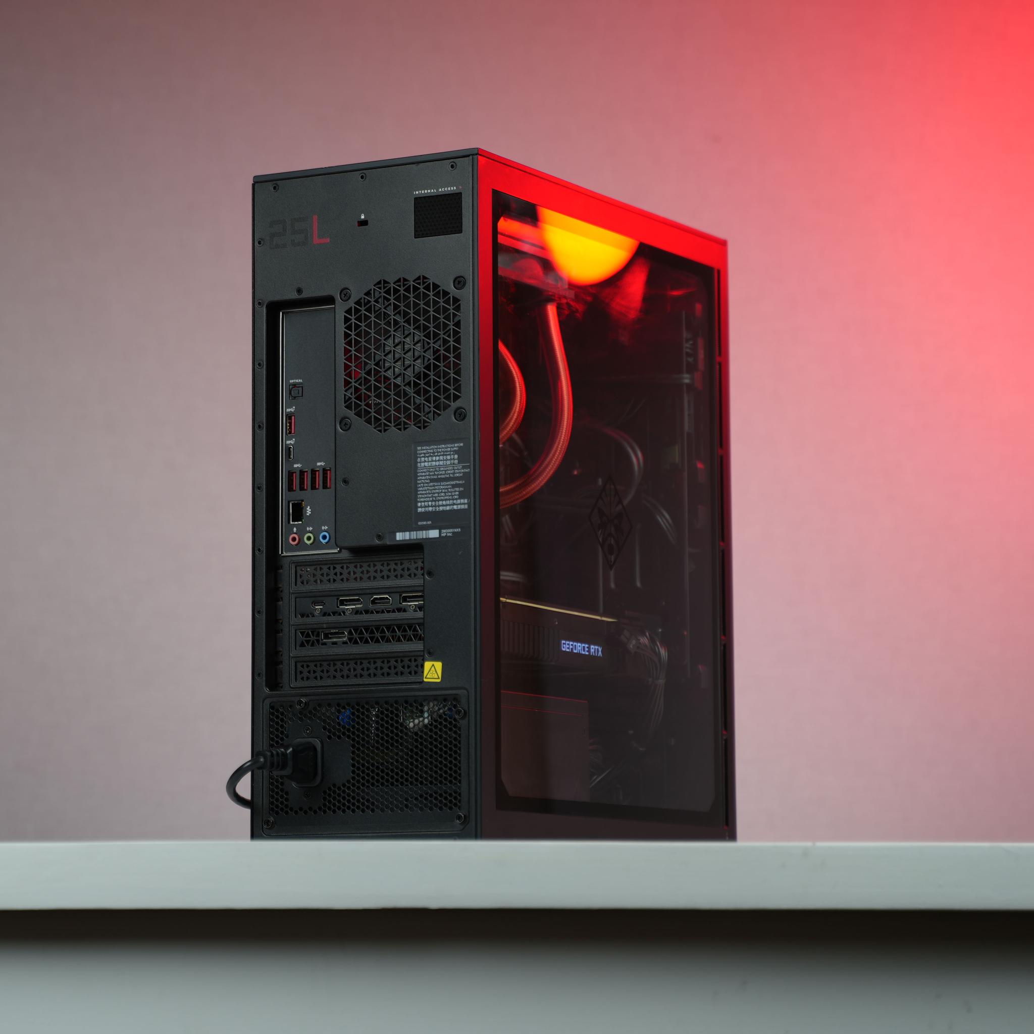 “OMNFORM REDv2” RTX 2070 Super Intel Core i7 9700K 16GB 1TB Windows 11 Pro Gaming PC