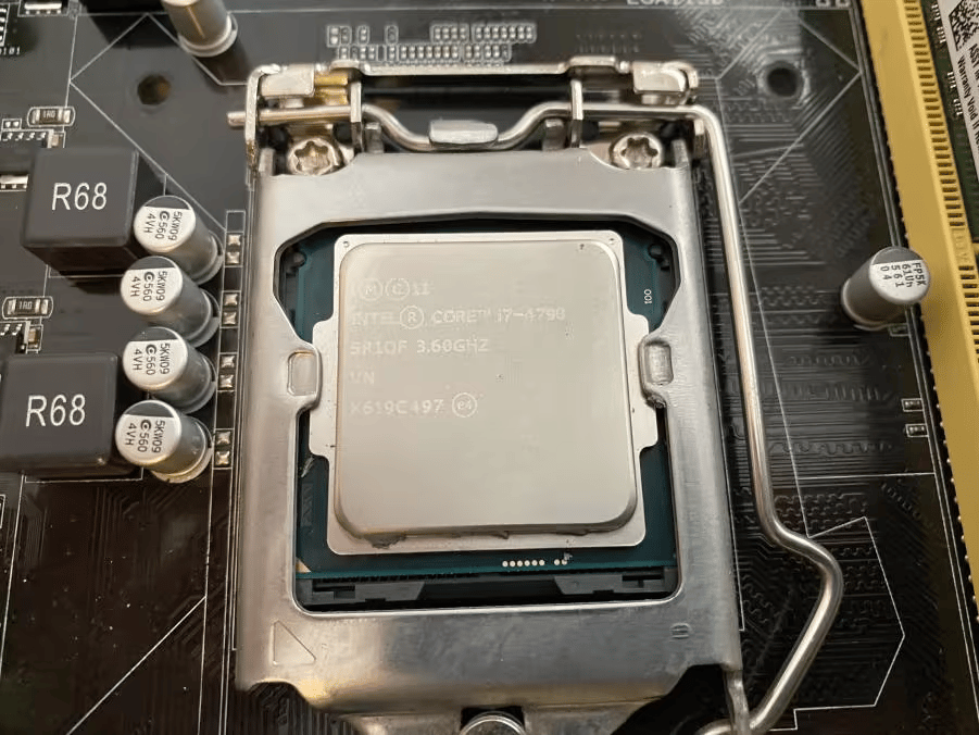Intel Core i7-4790 Quad Core processor