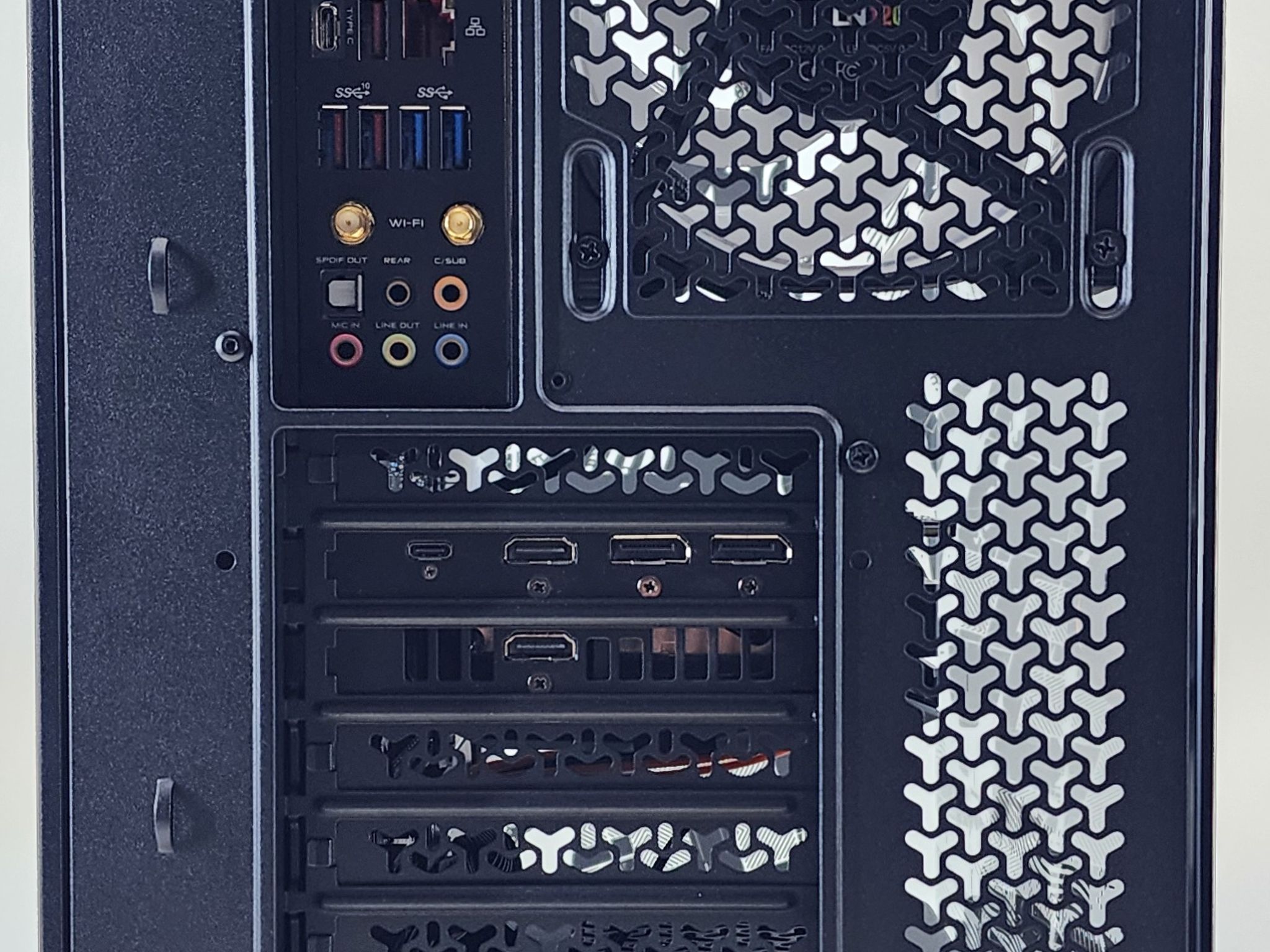 Gaming PC i7-8086K 16GB RAM 1TB SSD RTX 2080 Ti 11GB Windows 11 Computer