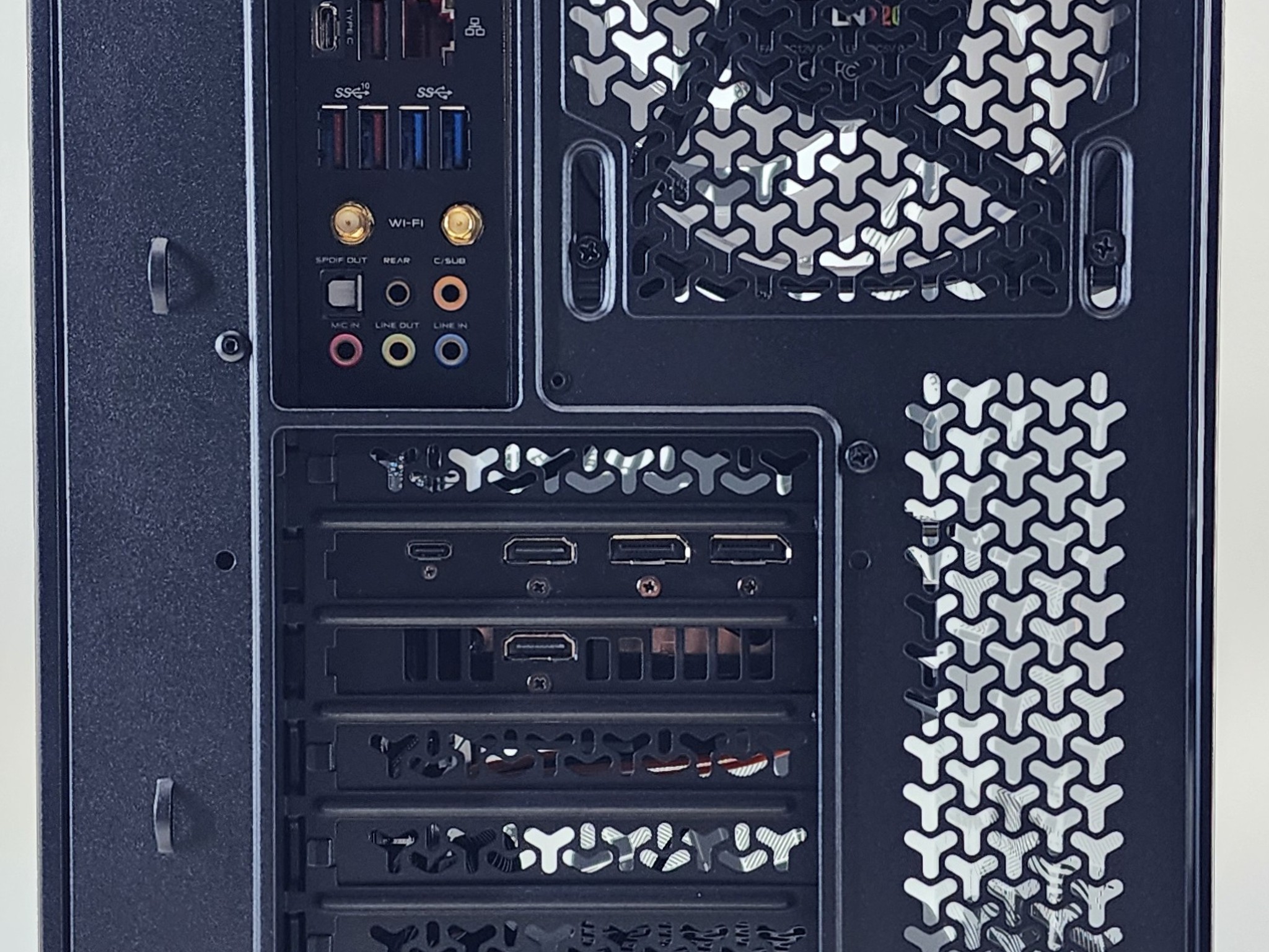 Gaming PC i7-8086K 16GB RAM 1TB SSD RTX 2080 Ti 11GB Windows 11 Computer