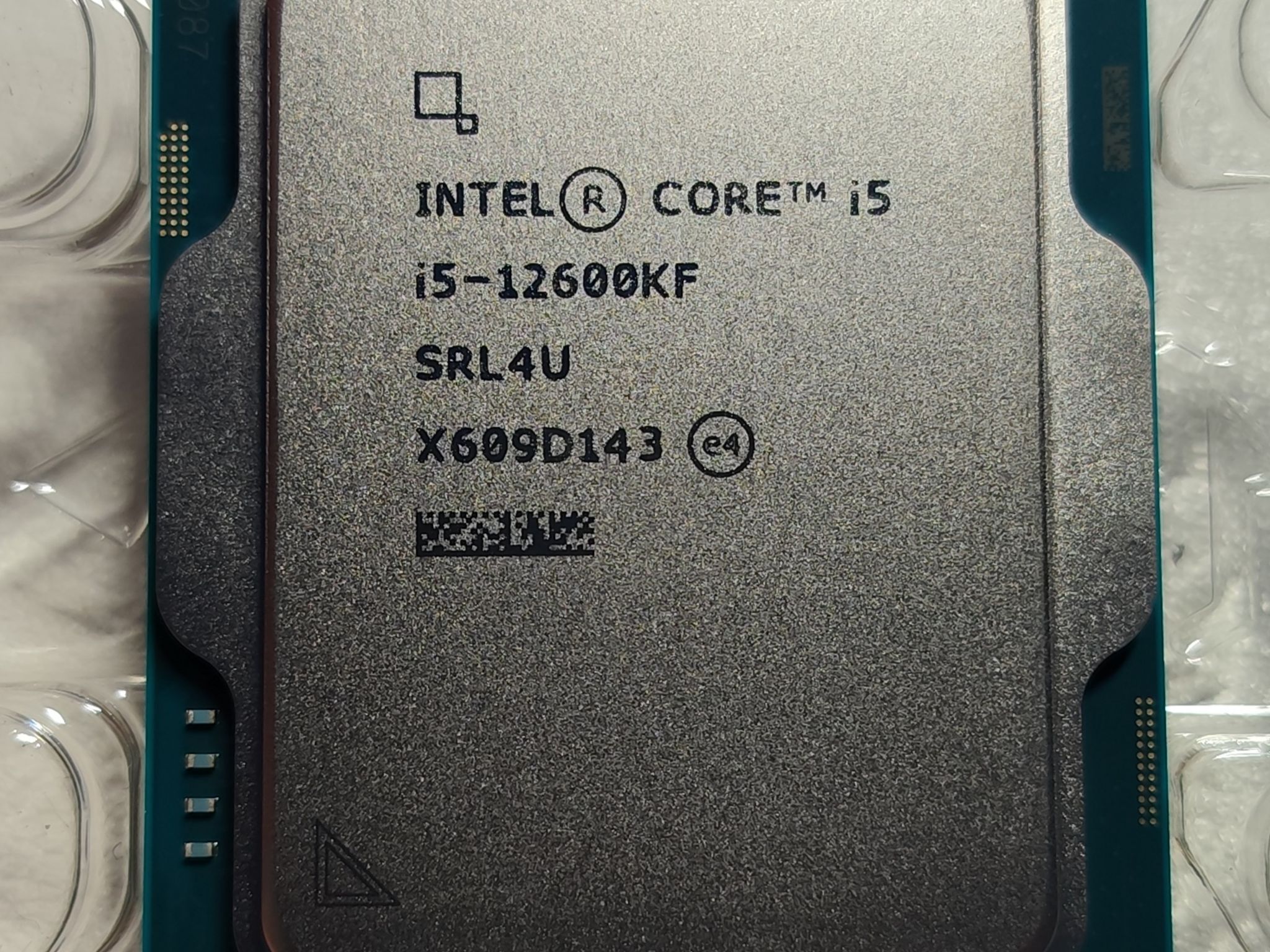 Intel Core i5-12600KF