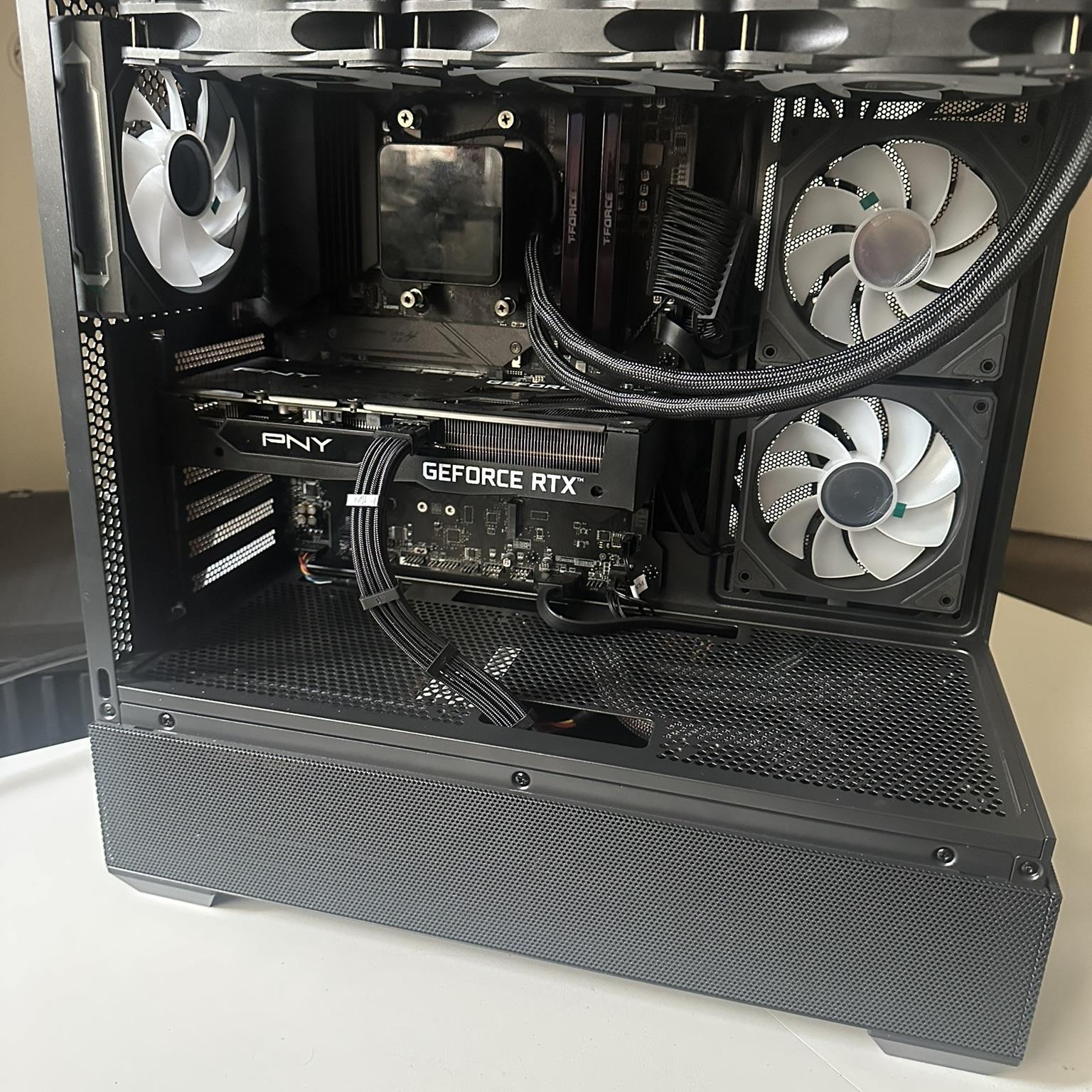 Gaming PC (Ryzen 5 5600X / RTX 3060 Ti / 1TB NVME / 32GB RAM)
