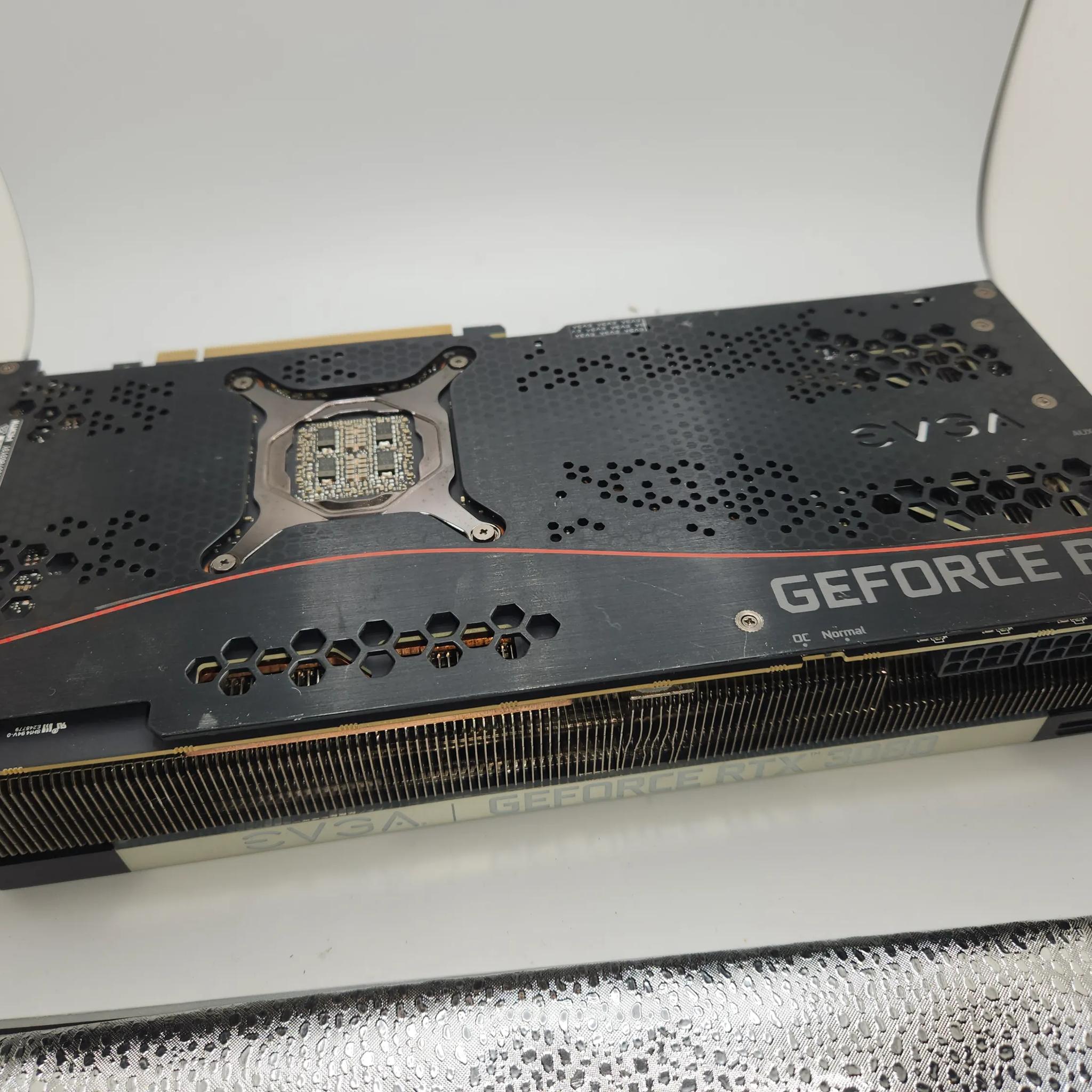 RTX 3080 10 GB EVGA FTW3