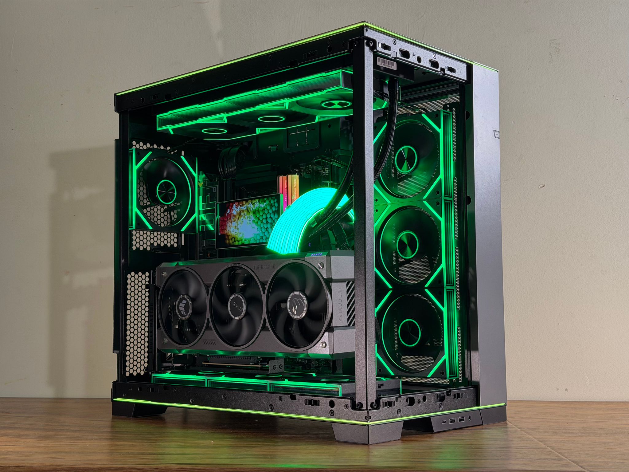 👑 APEX MIRRORSTORM SHOWCASE— 9950X3D | RTX 5080 | 32GB 8000mhz| 2tb 990 pro| 1000w PSU |