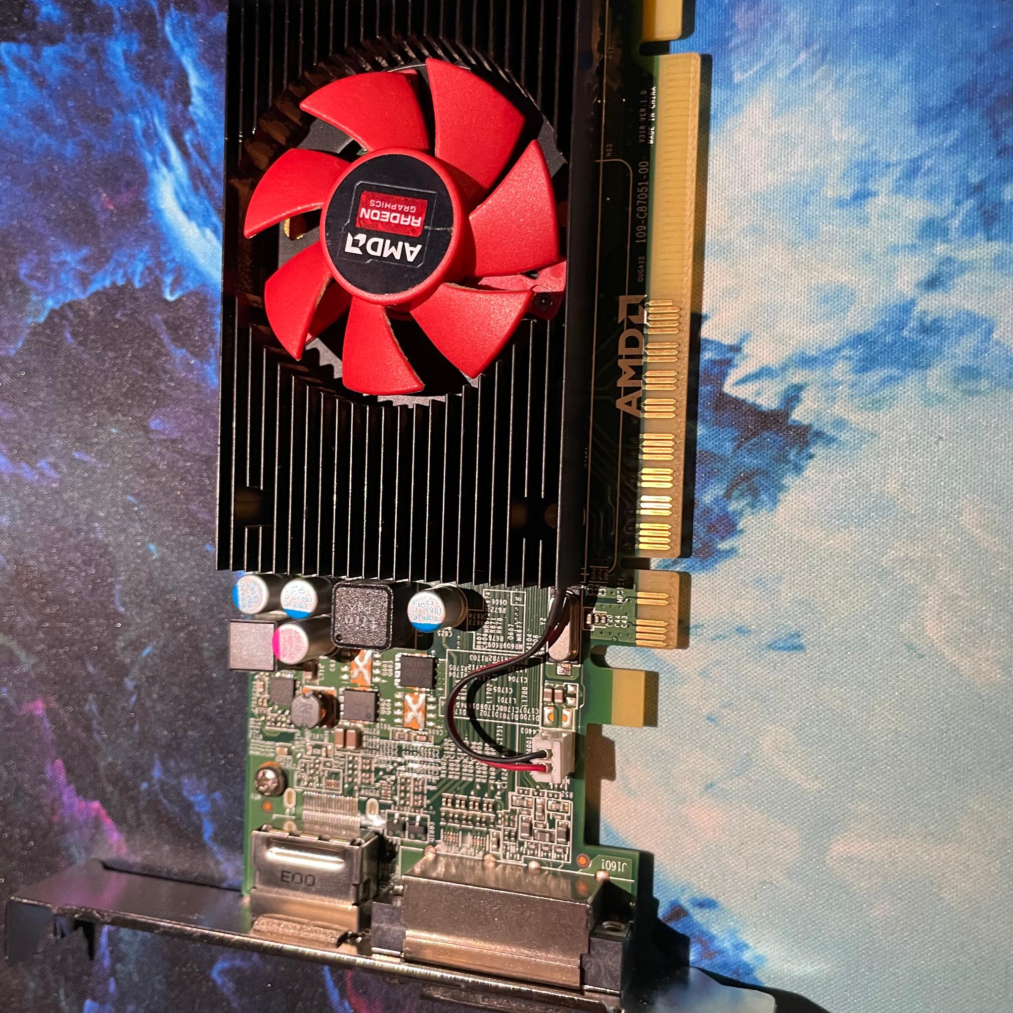 AMD Radeon R5 340X (2GB GDDR3)