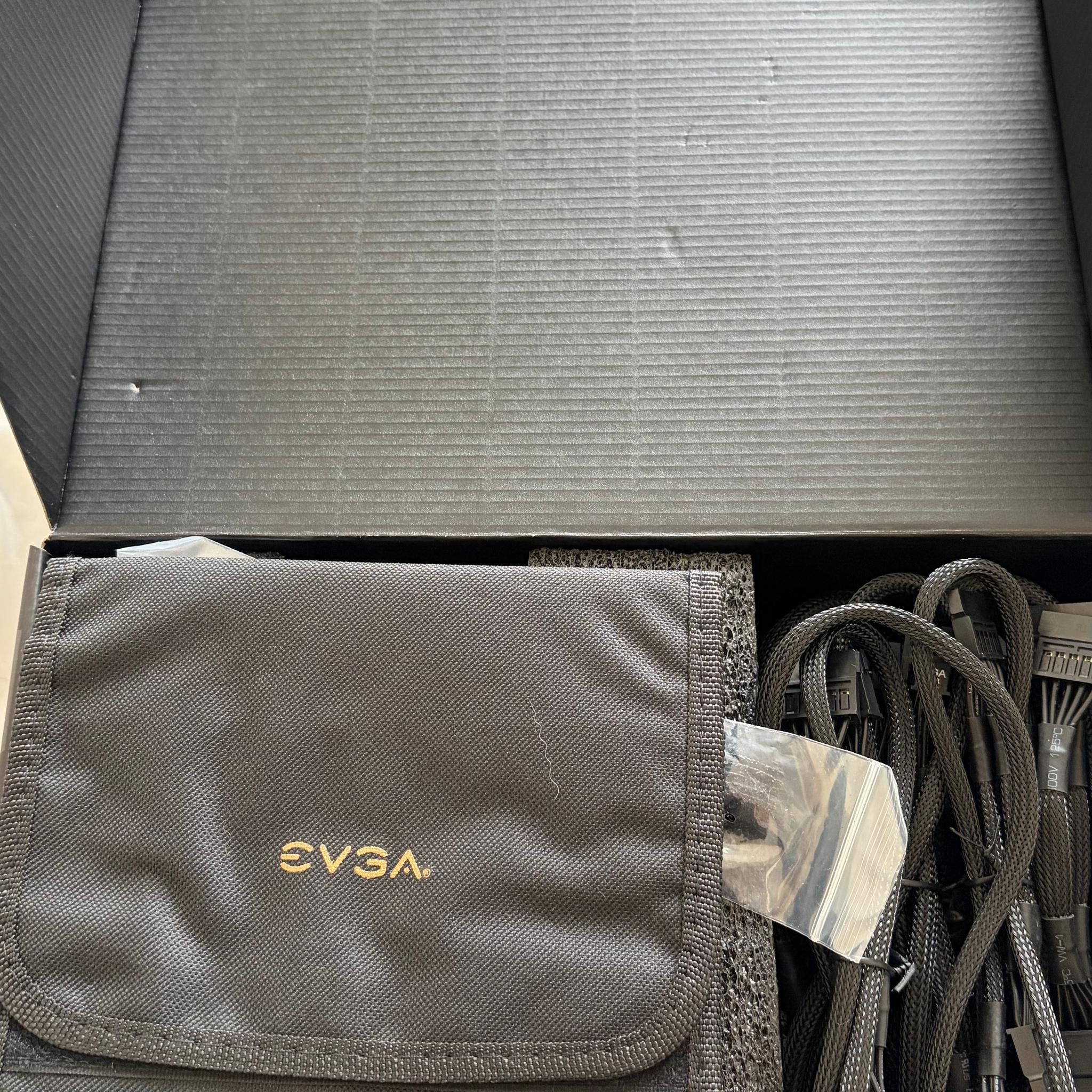 EVGA Supernova 750 G3 with CableMod Kit