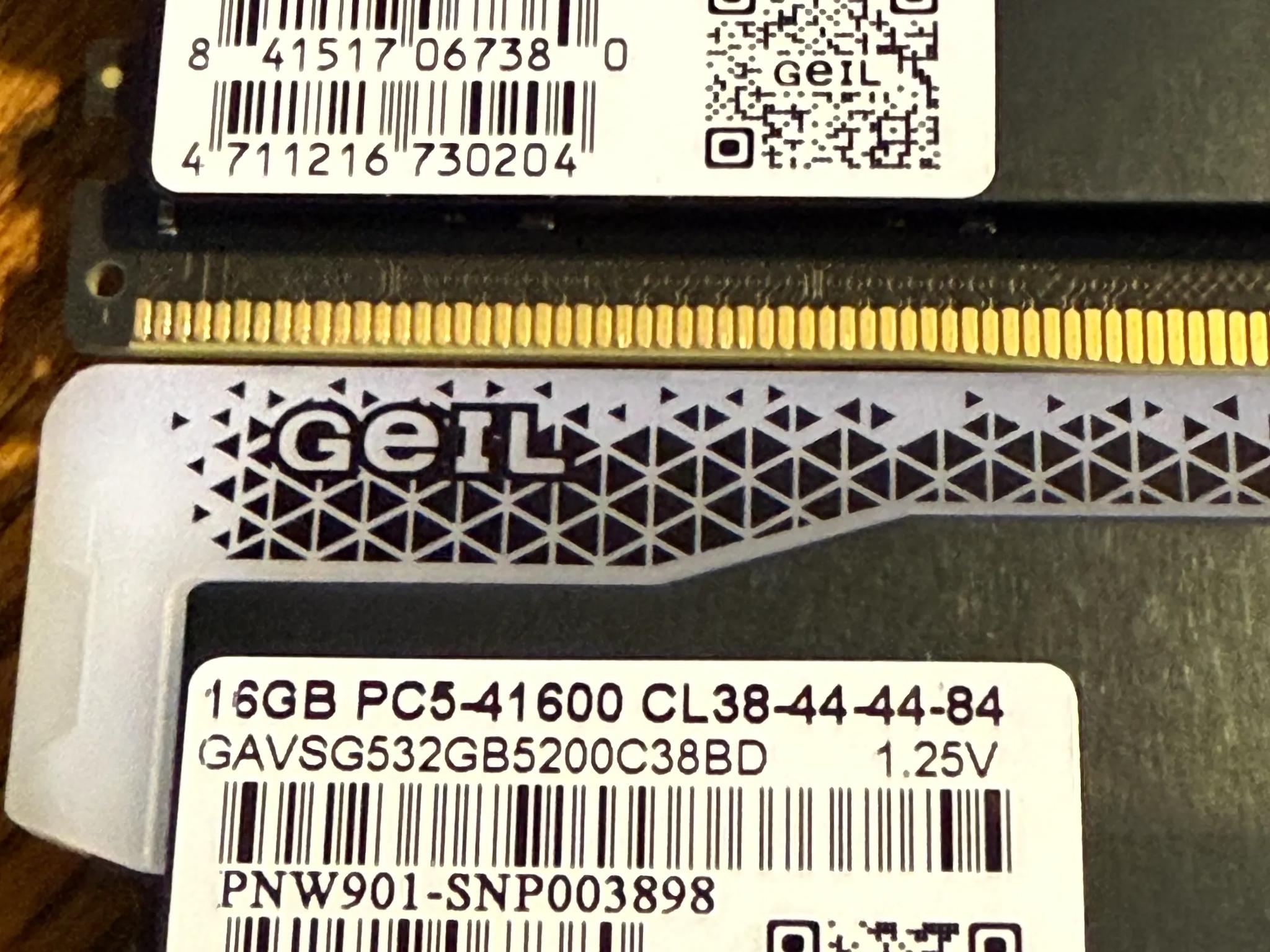 x2 16 GB PC5-41600 CL38-44-44-84