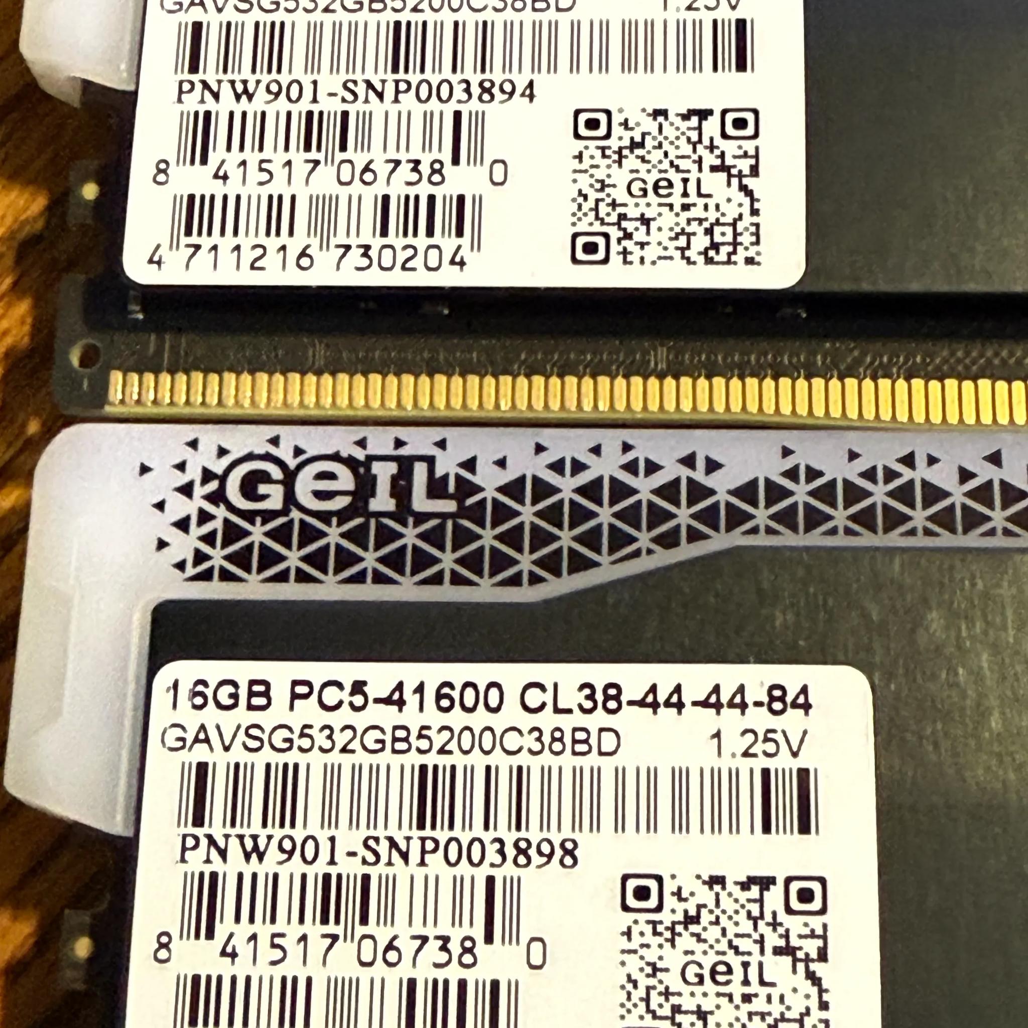 x2 16 GB PC5-41600 CL38-44-44-84