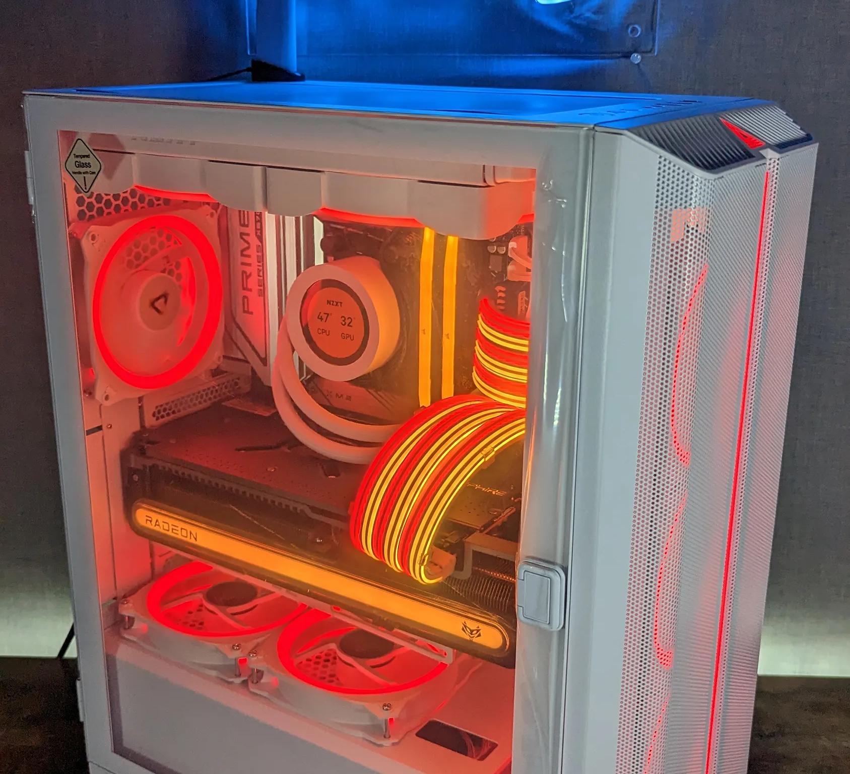 RX 7900XTX Sapphire // Ryzen 9 7900x3D // 64GB 6000Mhz DDR5 // 2TB Gen4 NVMe // WiFi