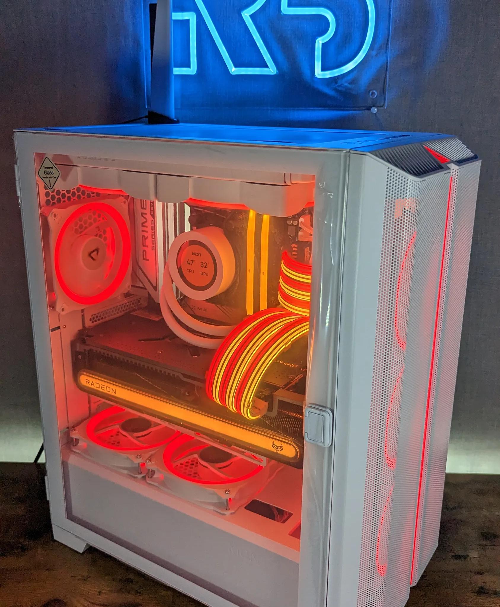 RX 7900XTX Sapphire // Ryzen 9 7900x3D // 64GB 6000Mhz DDR5 // 2TB Gen4 NVMe // WiFi