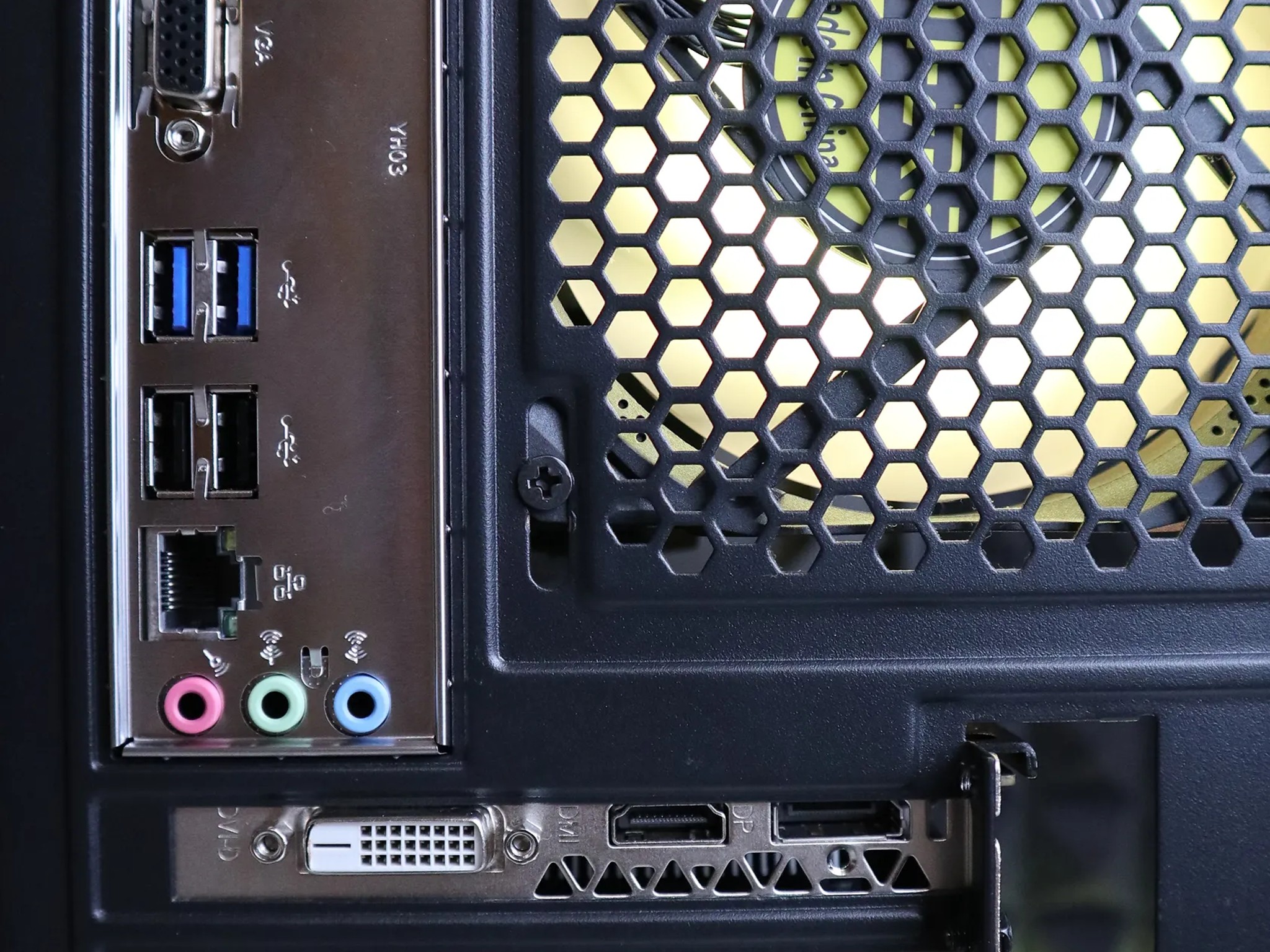 Bolt | Ryzen 3 1200/RX 560XT 8GB Gaming PC