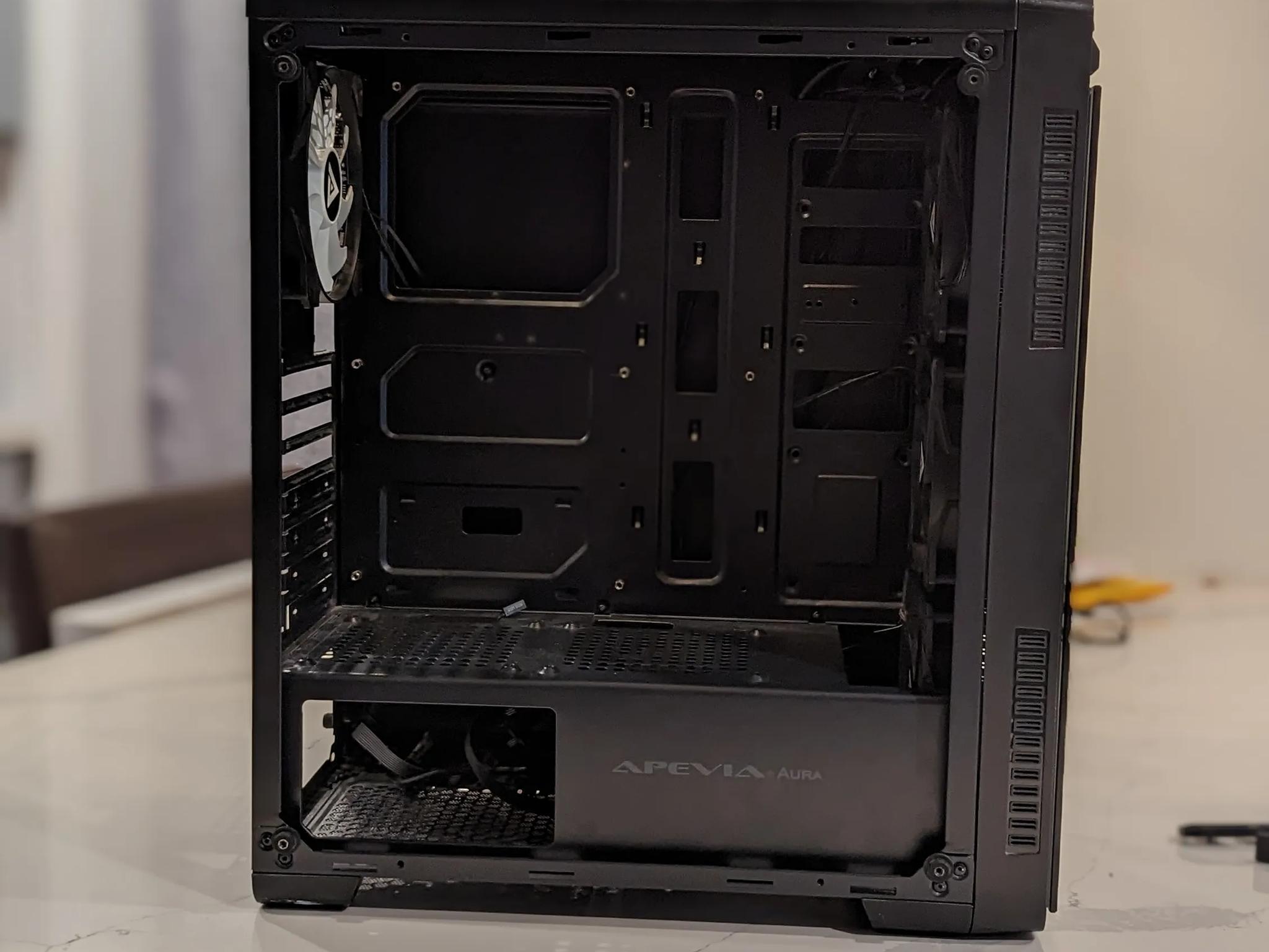 Apevia Aura-F-WH Mid Tower Gaming Case with 4 x RGB Fans