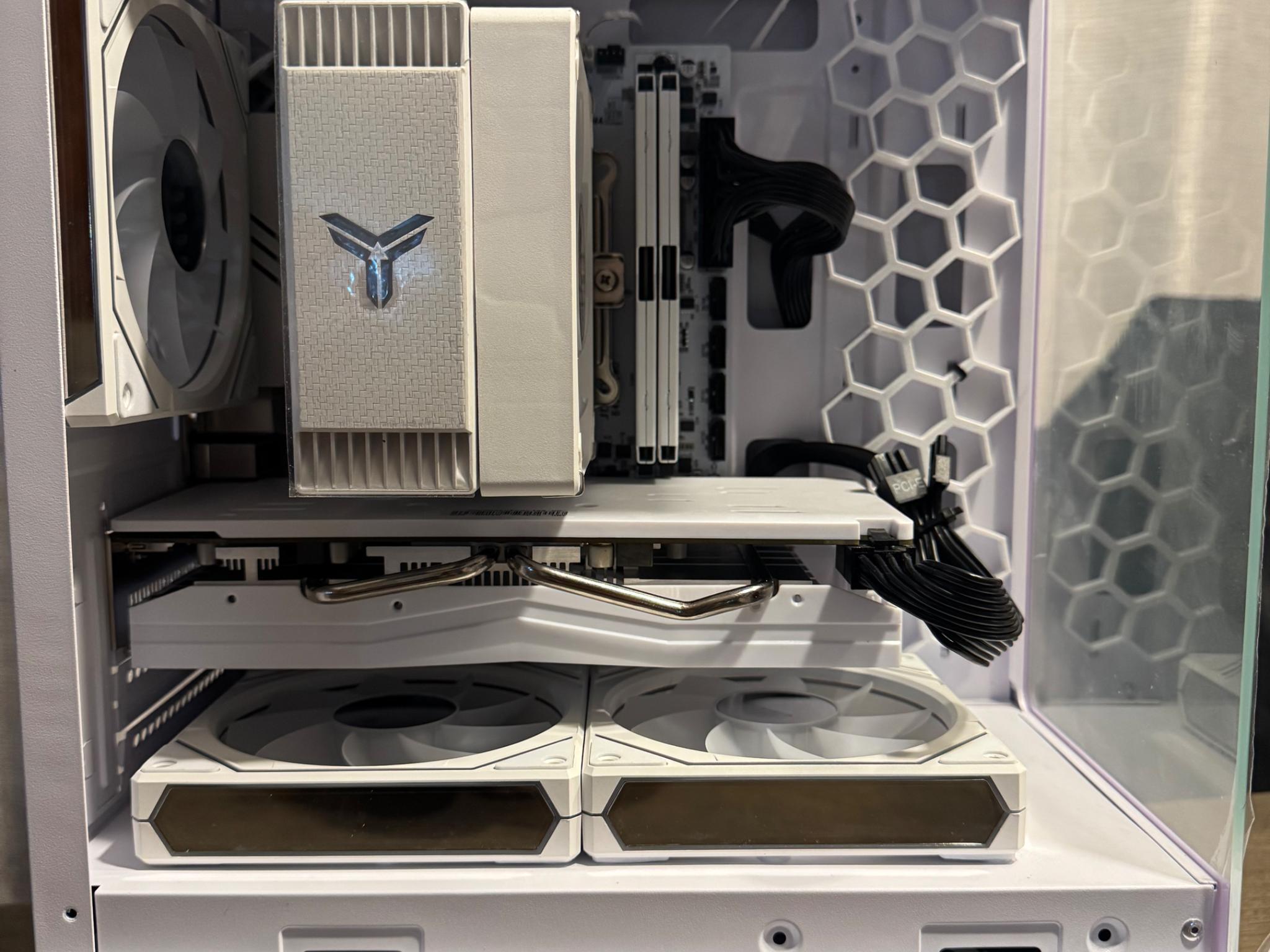 Fire Tech labs: Cool flight gaming PC AMD 5 3600X/ Radeon 580 8gb/ 512gb SSD/ 16GB DDR 4 3200