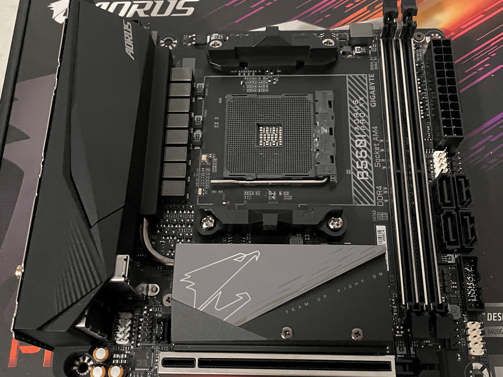 GIGABYTE B550I AORUS PRO AX AM4 Mini-ITX Motherboard (used)