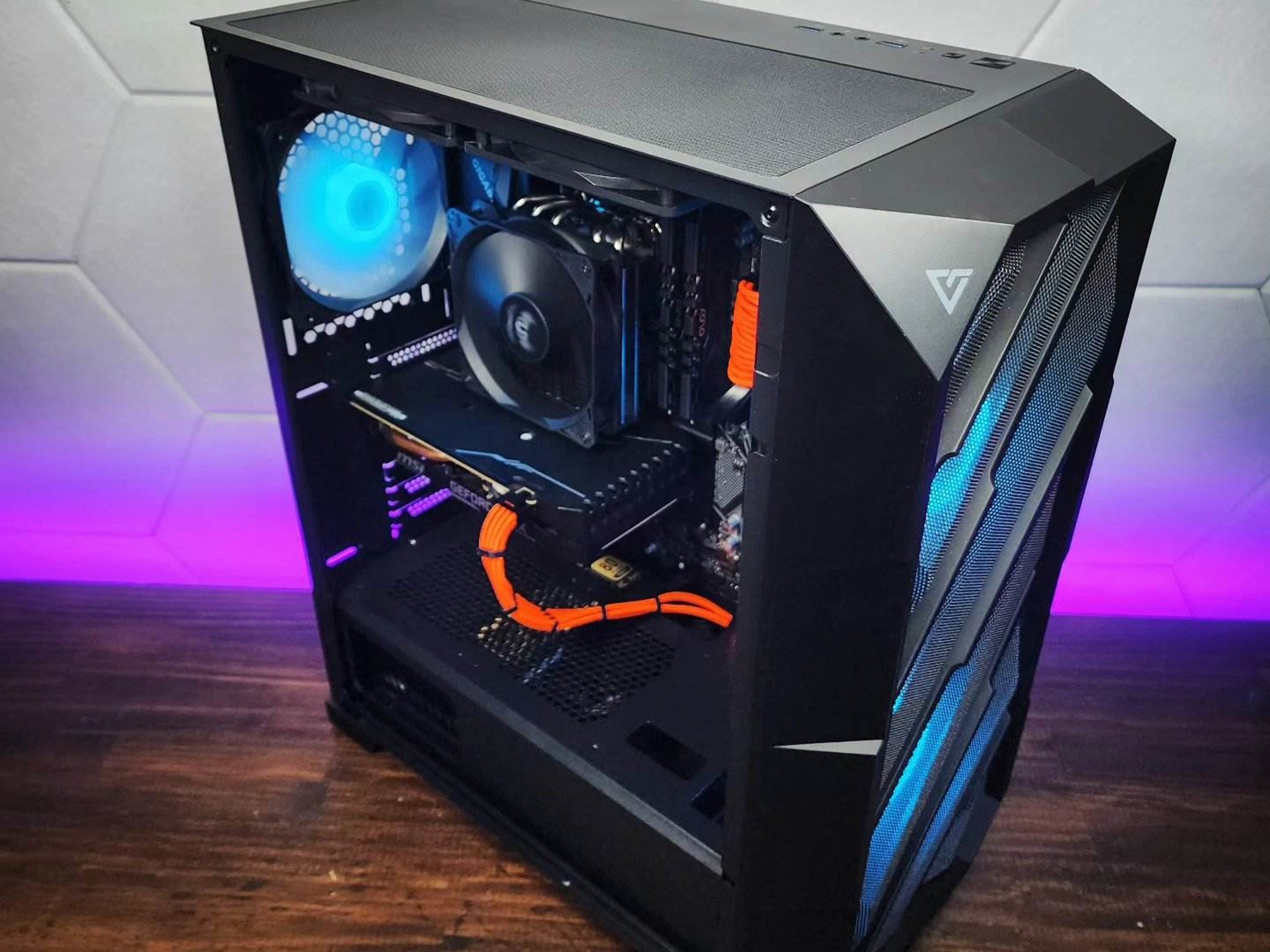 💙🧡💙 MSI GTX 1660 Ti // Intel Core i5 10500 // OLOy 16GB 3200MHz // Crucial P3 500GB NVMe Gen3