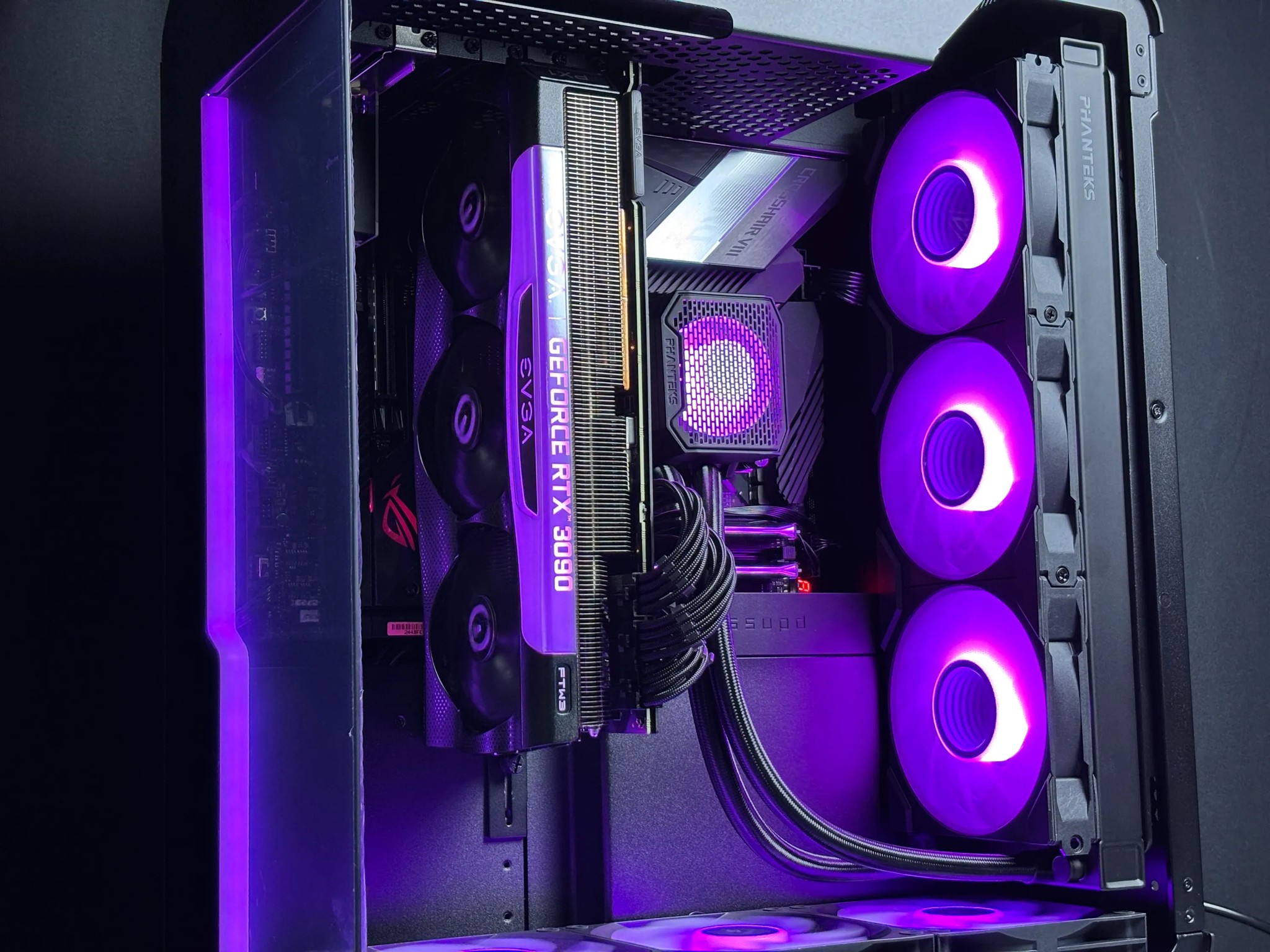 SALE🔥RTX 3090 24GB| R9 5900X | 32GB DDR4 | 1TB SSD