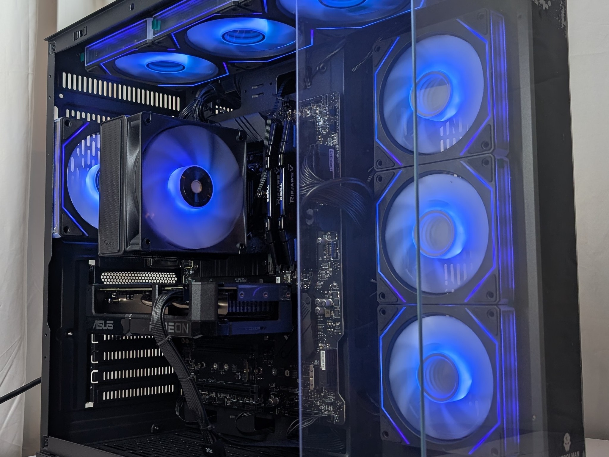 RX 9060XT 16GB | I5 12600KF | 32GB DDR4 | 1TB NVME