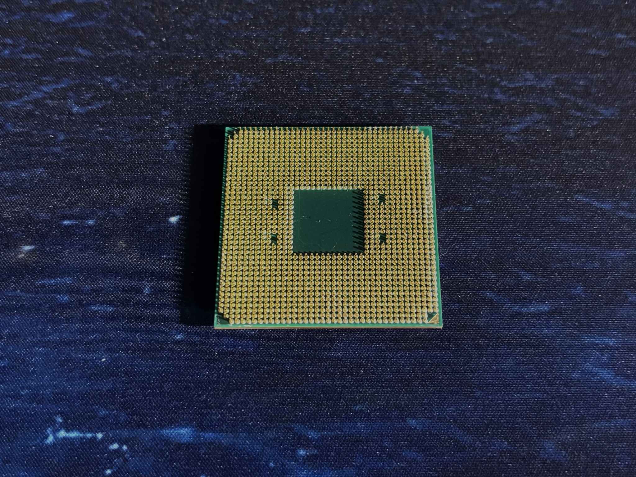 AMD Ryzen 7 2700X
