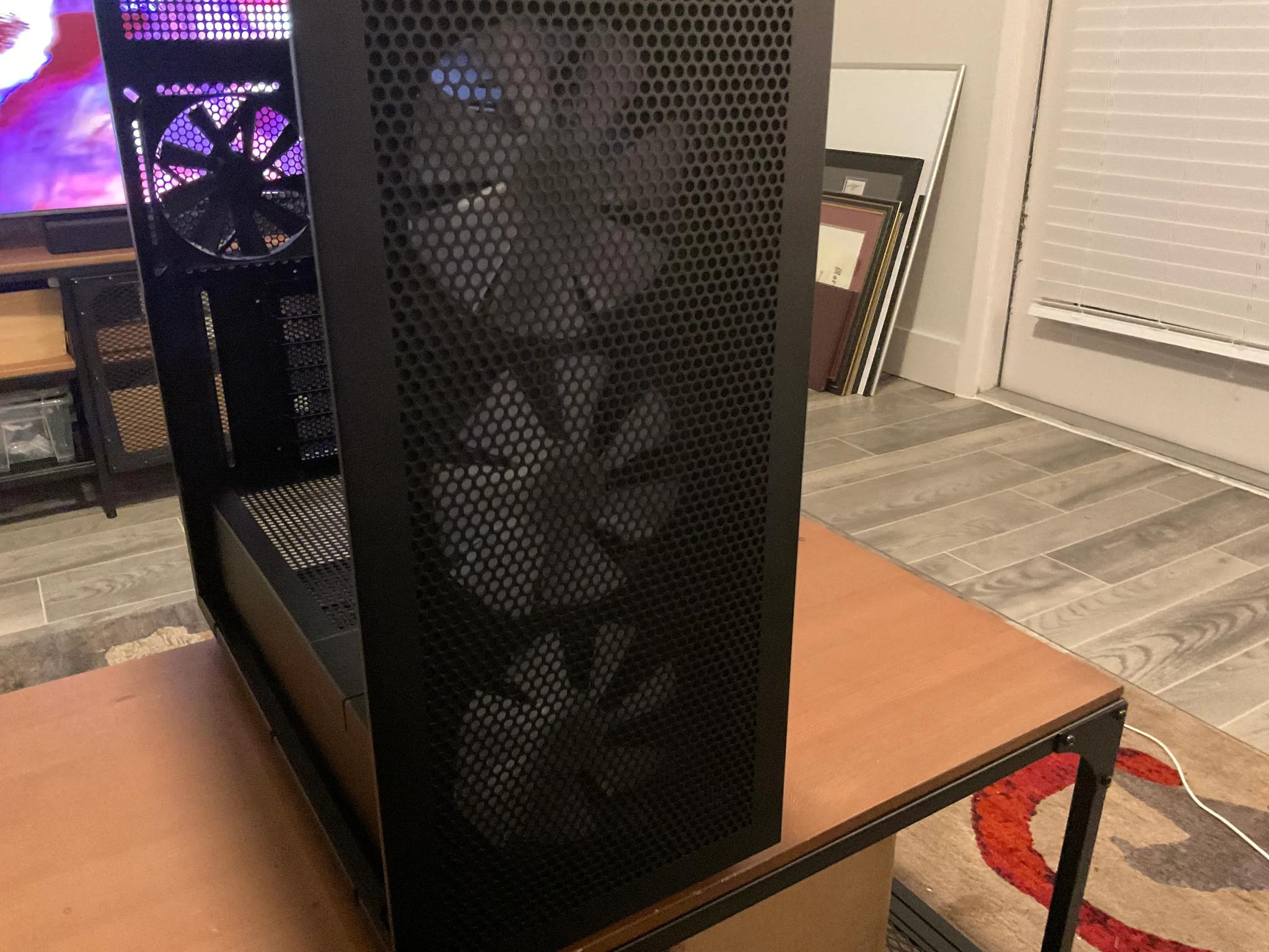 Like New! NZXT H7 Flow RGB
