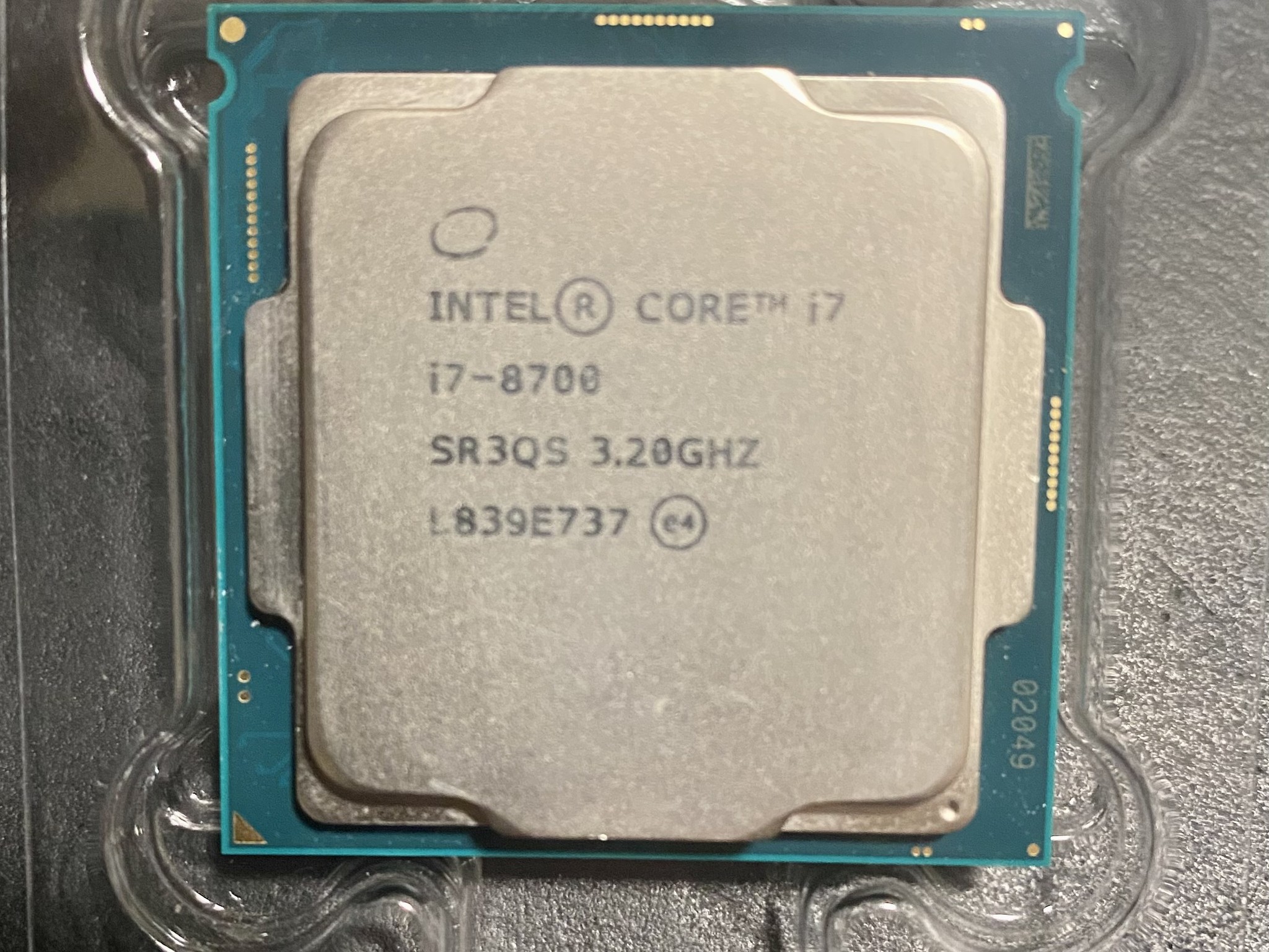 Intel i7-8700 SR3QS 3.20GHz 6 cores 12 threads