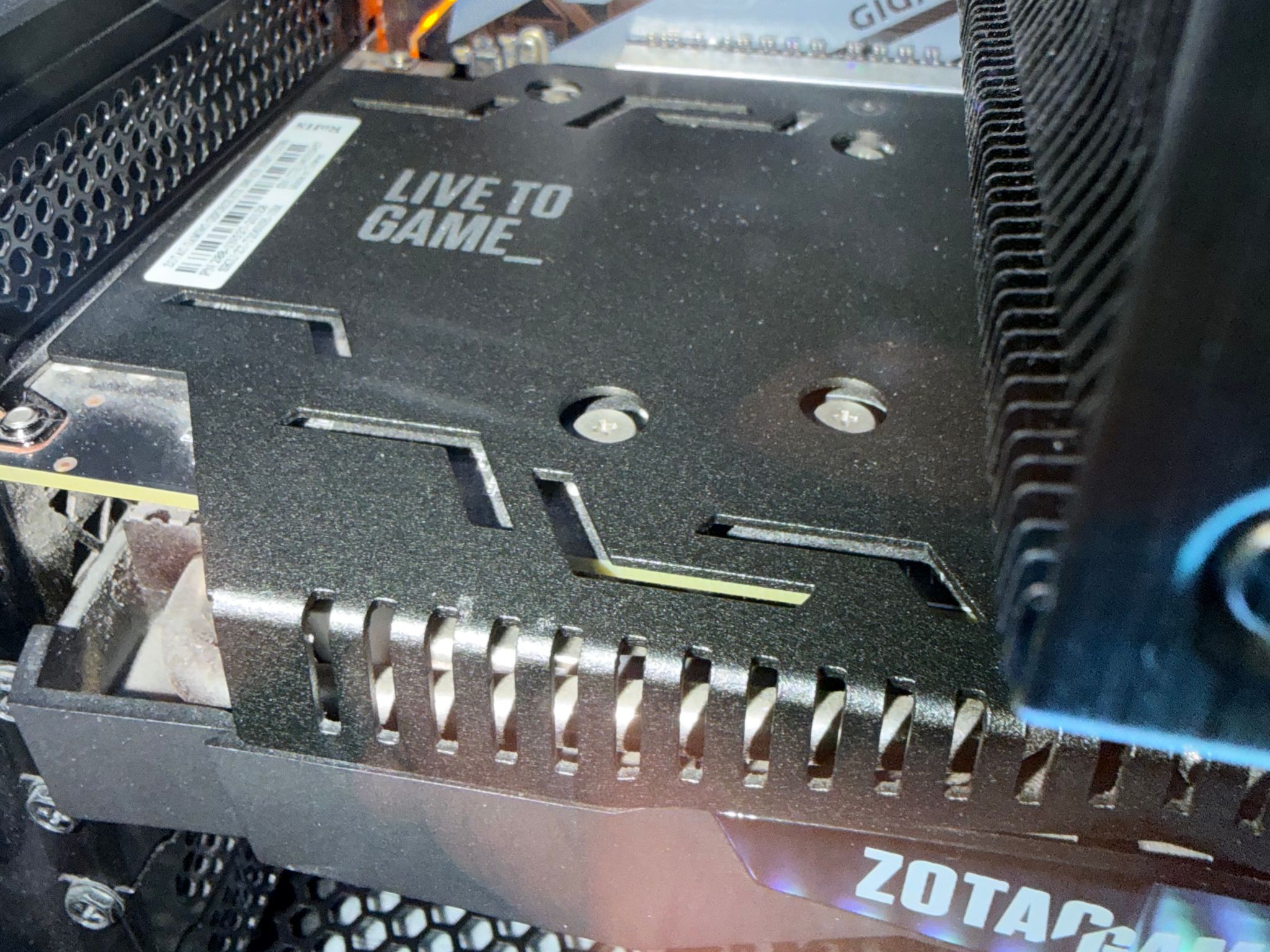 Black & White Geforce Zotac RTX 2060 & Intel i7 9700K Gaming PC