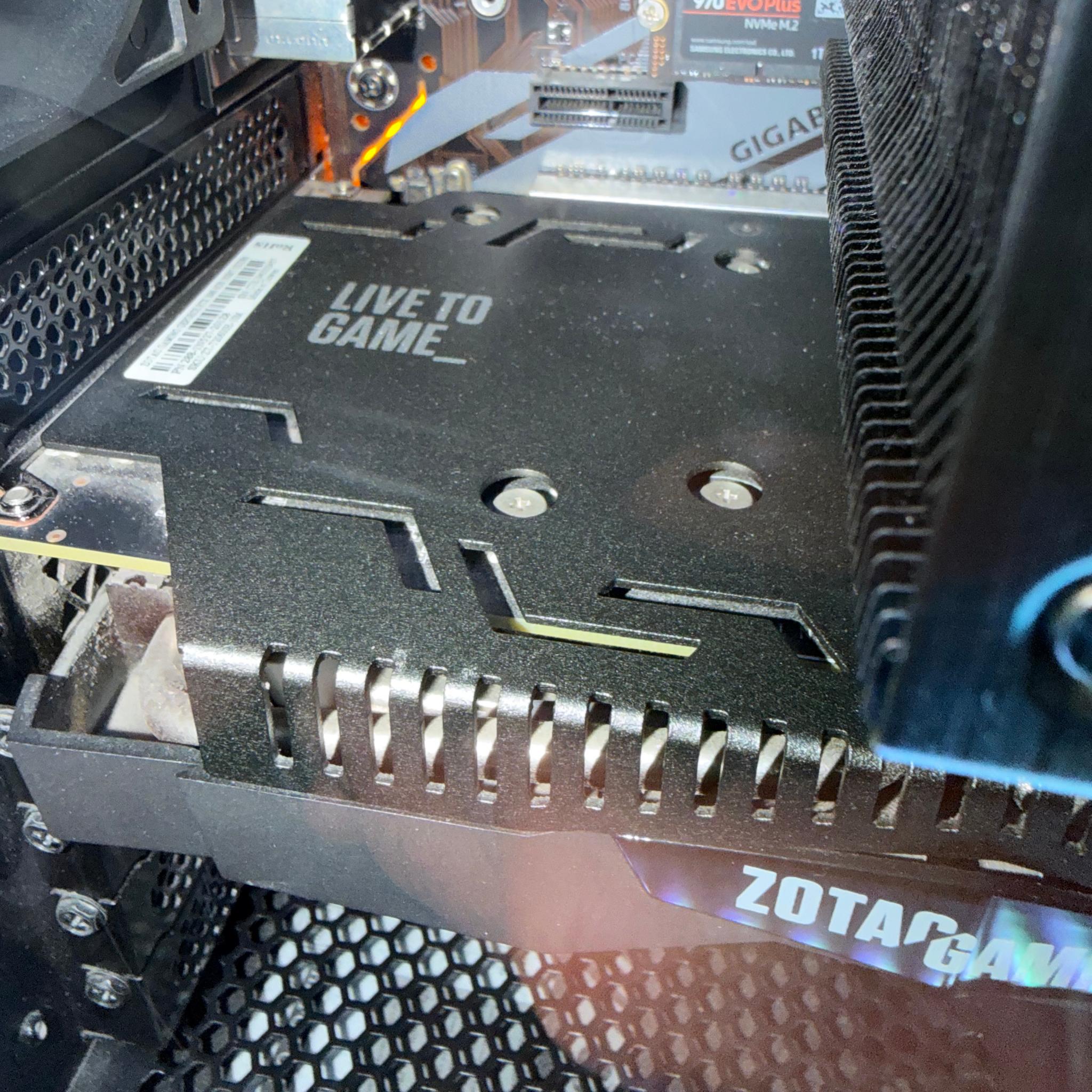 Black & White Geforce Zotac RTX 2060 & Intel i7 9700K Gaming PC