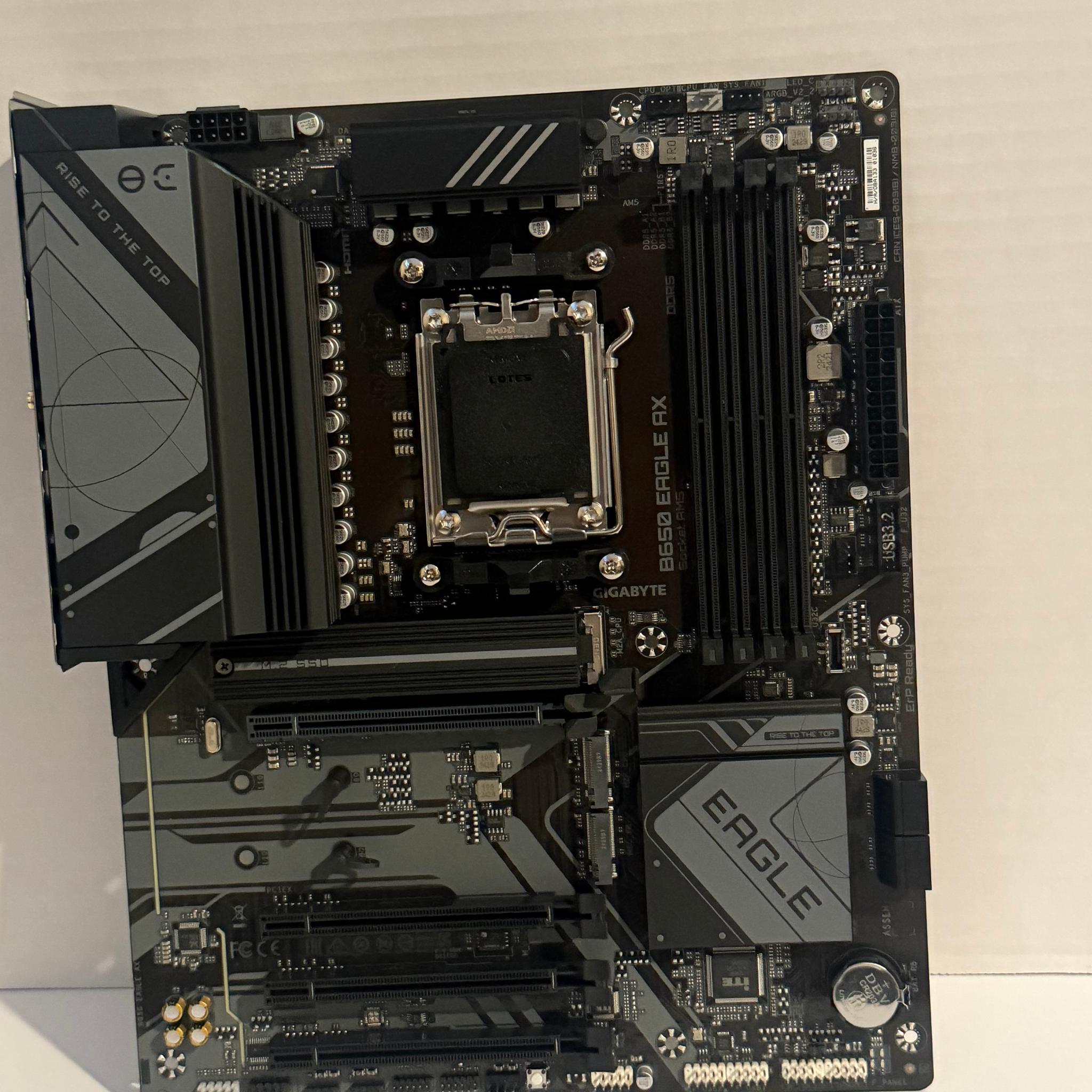 GIGABYTE B650 Eagle AX
