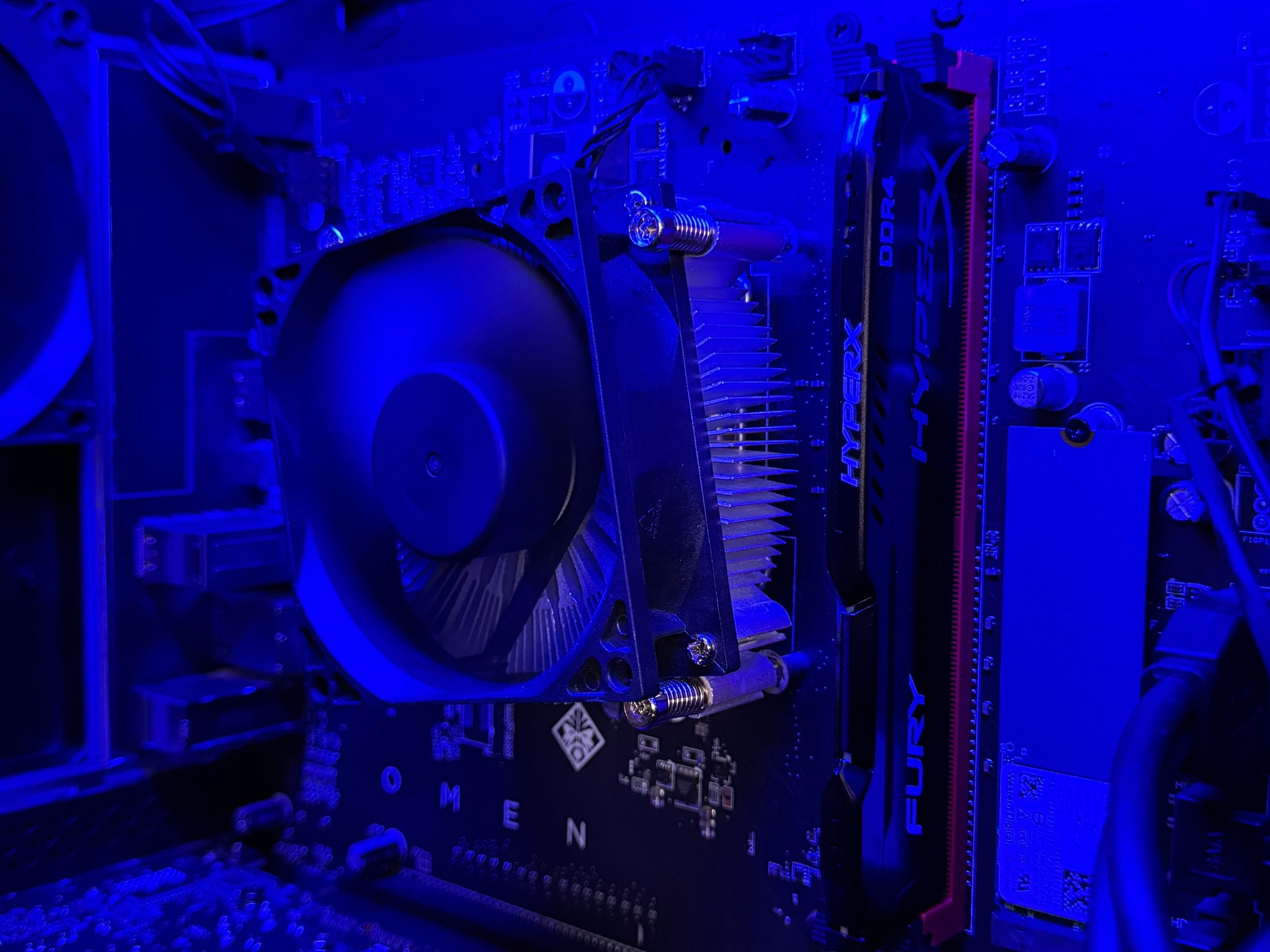 GTX 1660 Ti, i7-9700, 16GB RAM, 256GB SSD + 1TB HDD, Wi-Fi Gaming PC