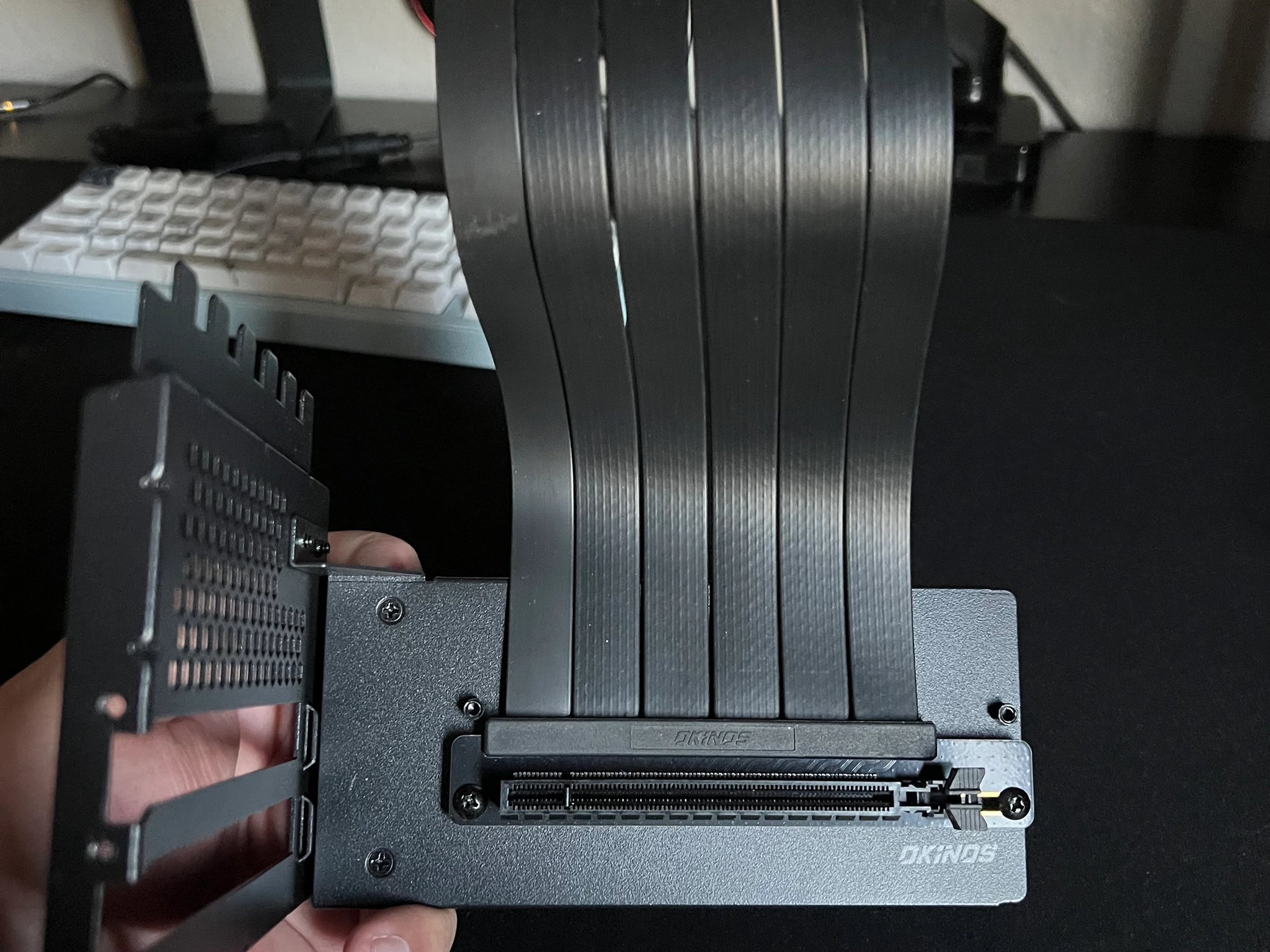 Okinos Vertical GPU Mount PCIE 4.0 Riser Cable 200mm