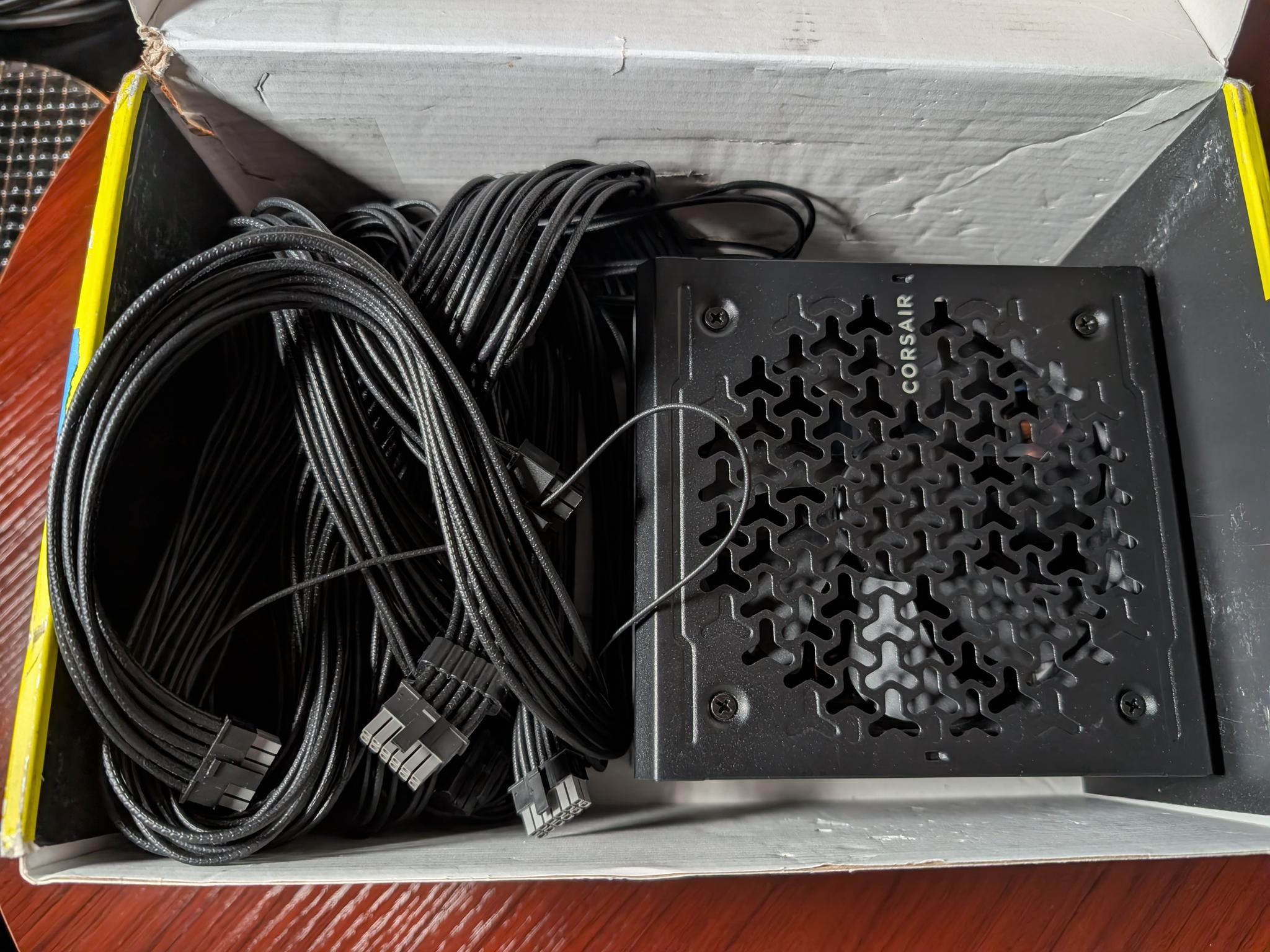 CORSAIR RM750e Power Supply