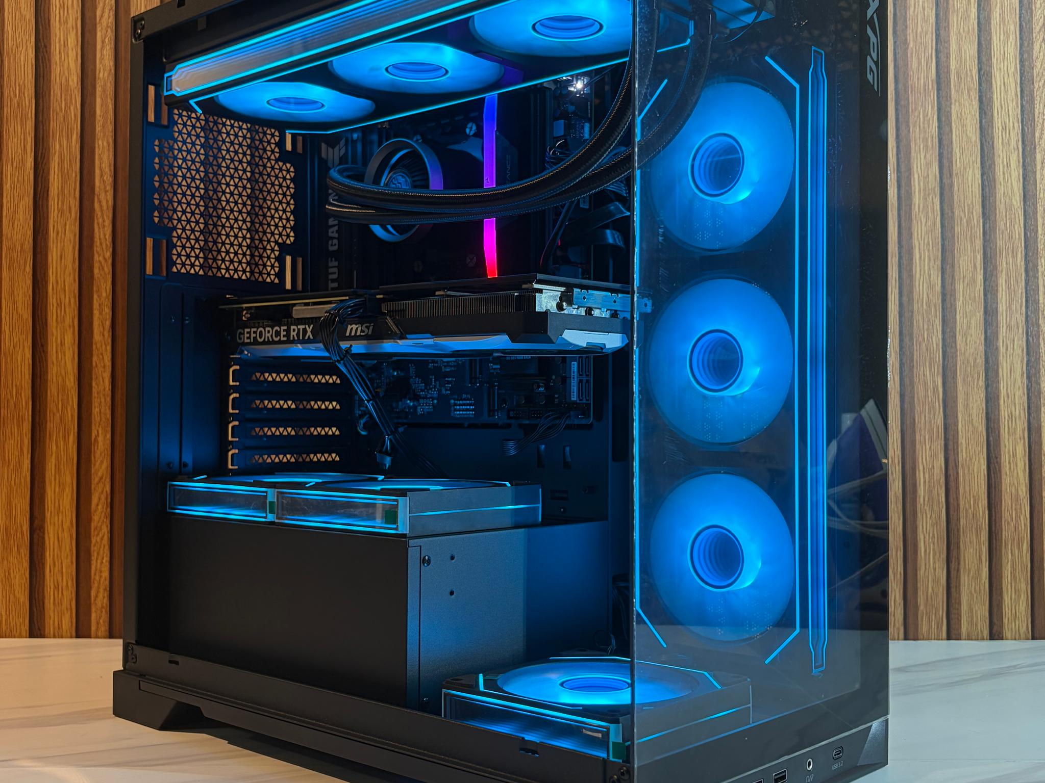 RTX 4070 | RYZEN 5 9600X | 16GB DDR5 | 2TB NVME | 650W | 360MM AIO | Windows 11 pro