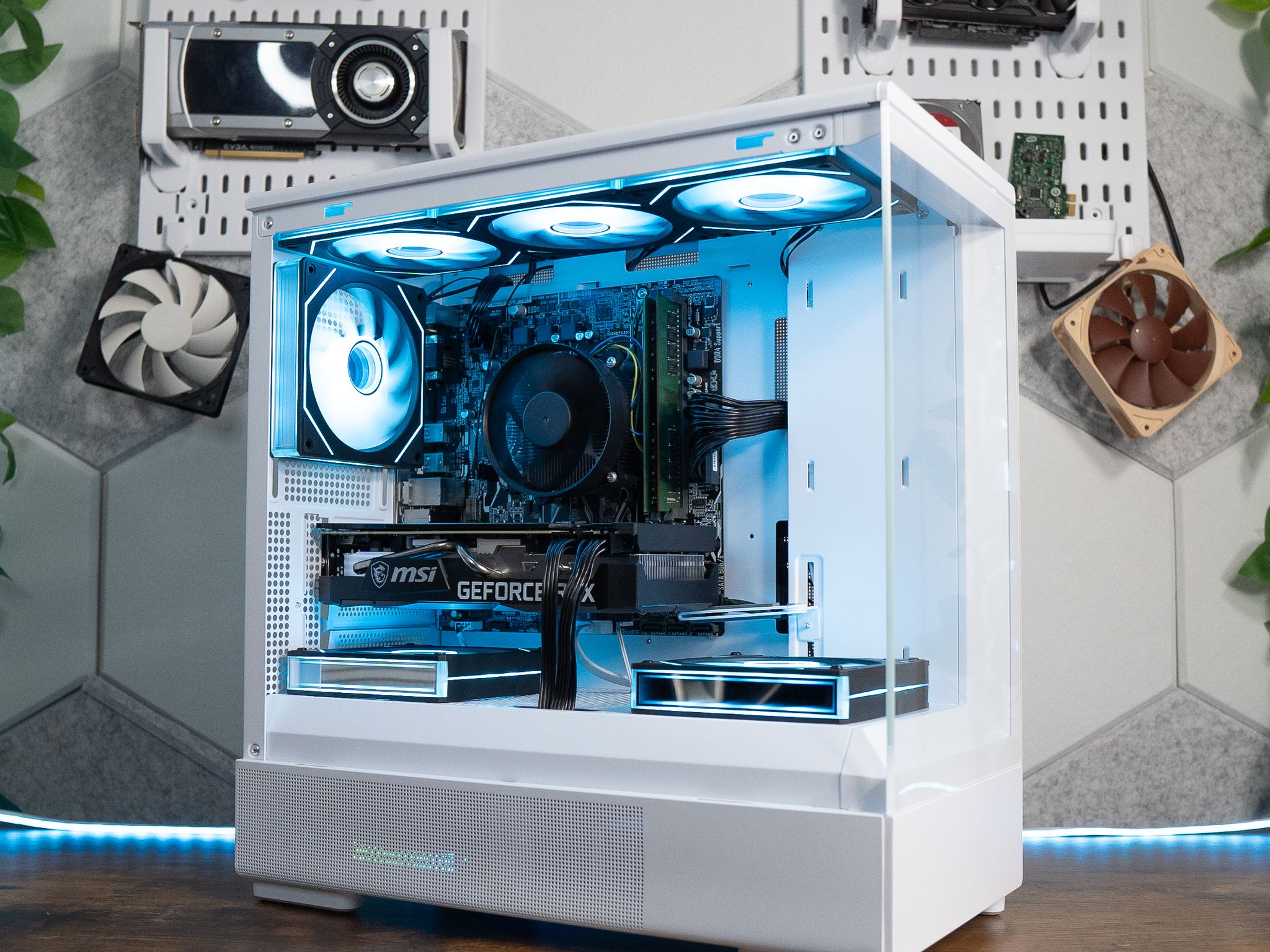 ❄️🌨 | MSI GeForce RTX 3070 8GB | RYZEN 7 5700G | 32GB DDR4 RAM | 1TB NVME + 2TB HD | Arctic Borealis