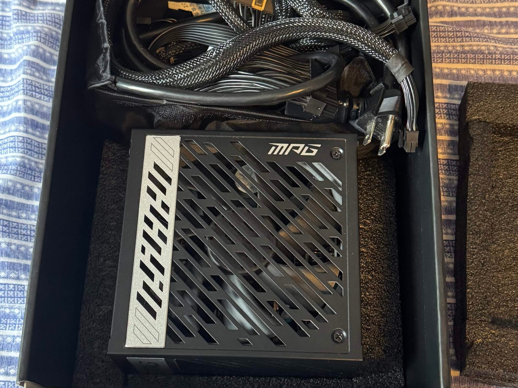MSI MPG A1000G PCIE5 Power supply PSU