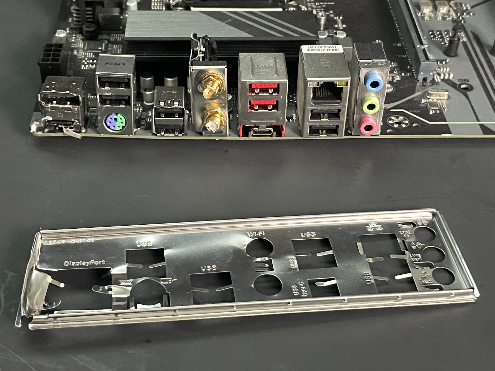 GIGABYTE B650 UD AC | **Read Description | Free Shipping