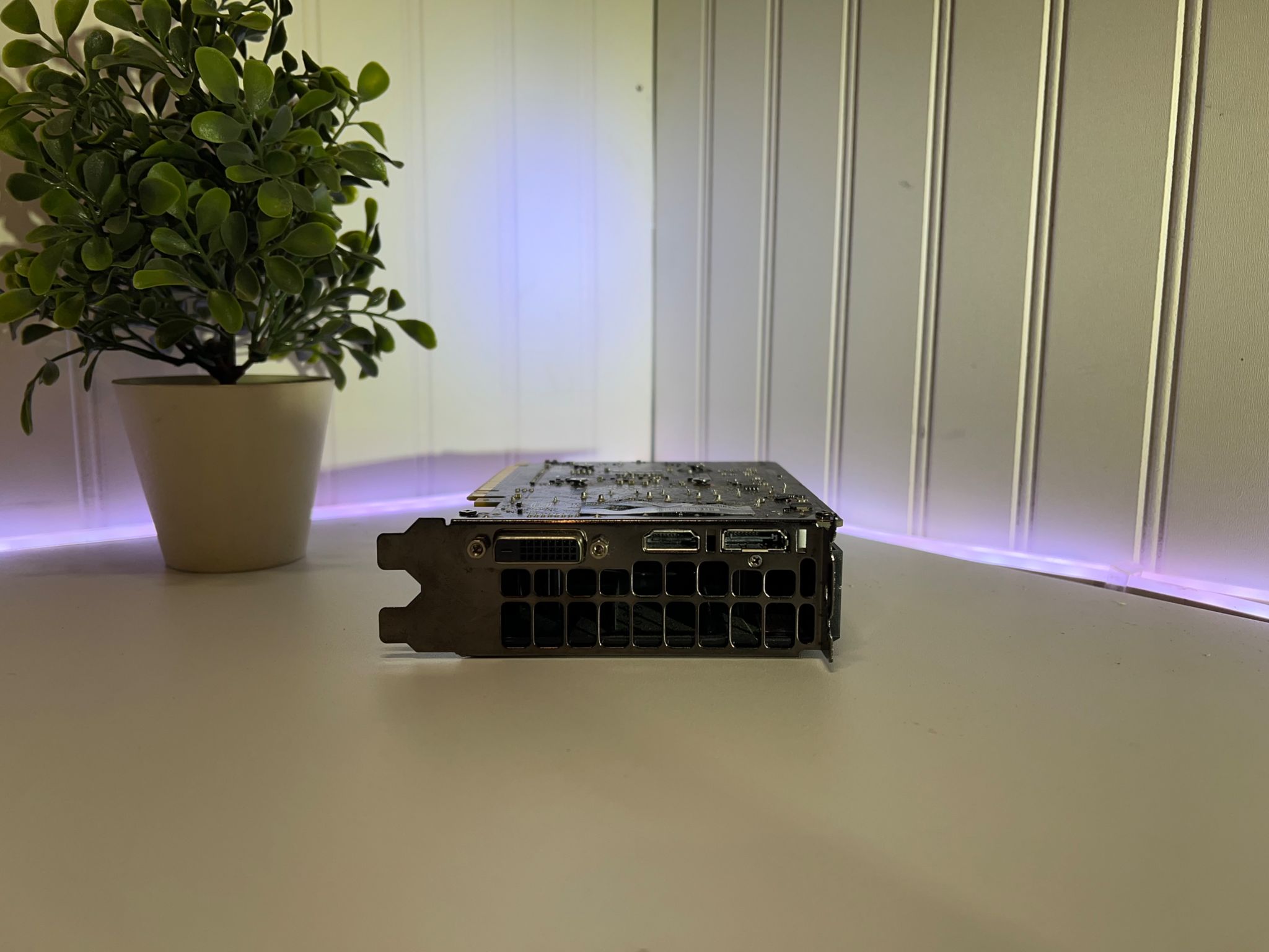 1050ti this is a great option for upgrading without pcie power cable